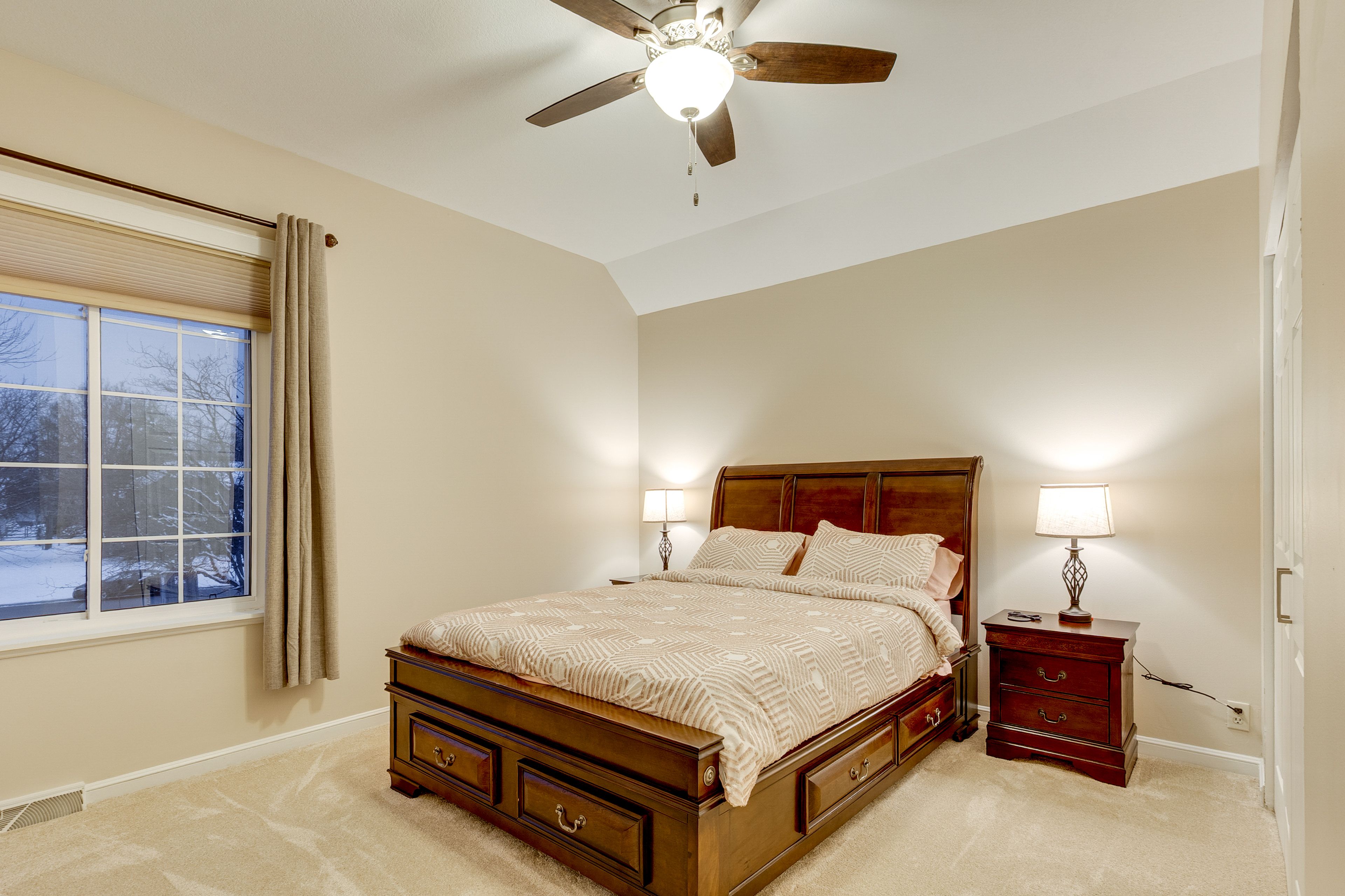 Bedroom 3 | Queen Bed | 2nd Floor