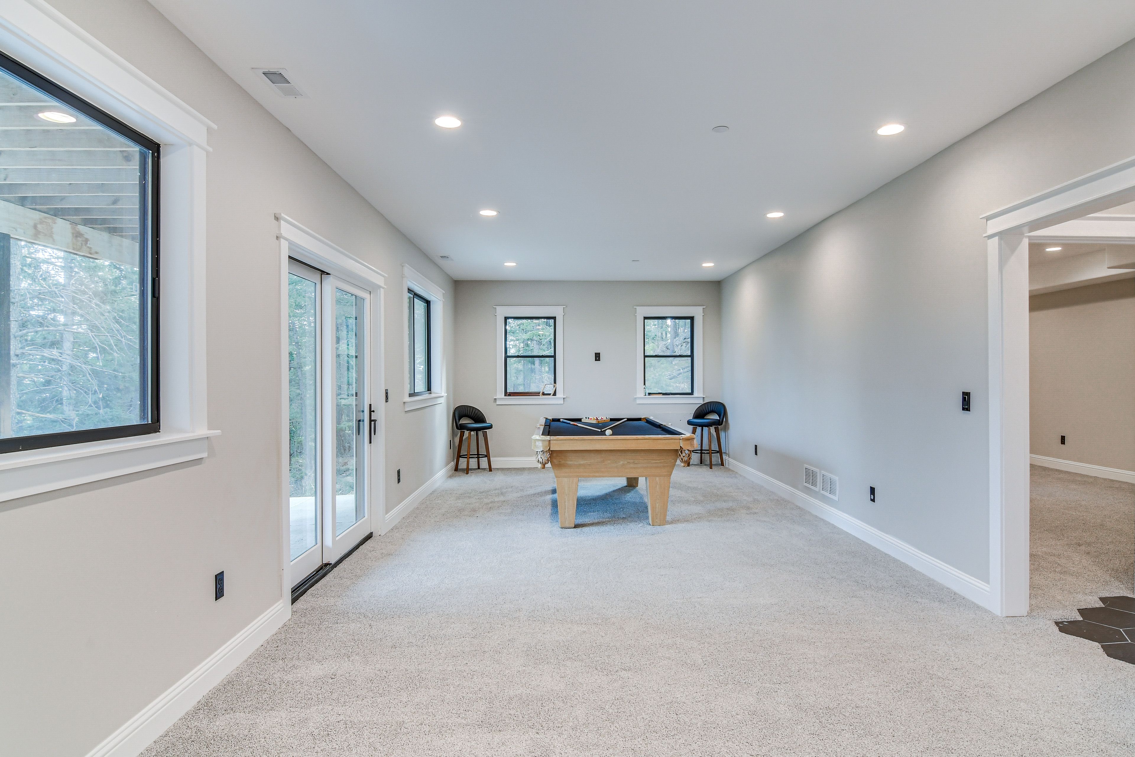 Game Room | Pool Table | Dartboard | Lower Level