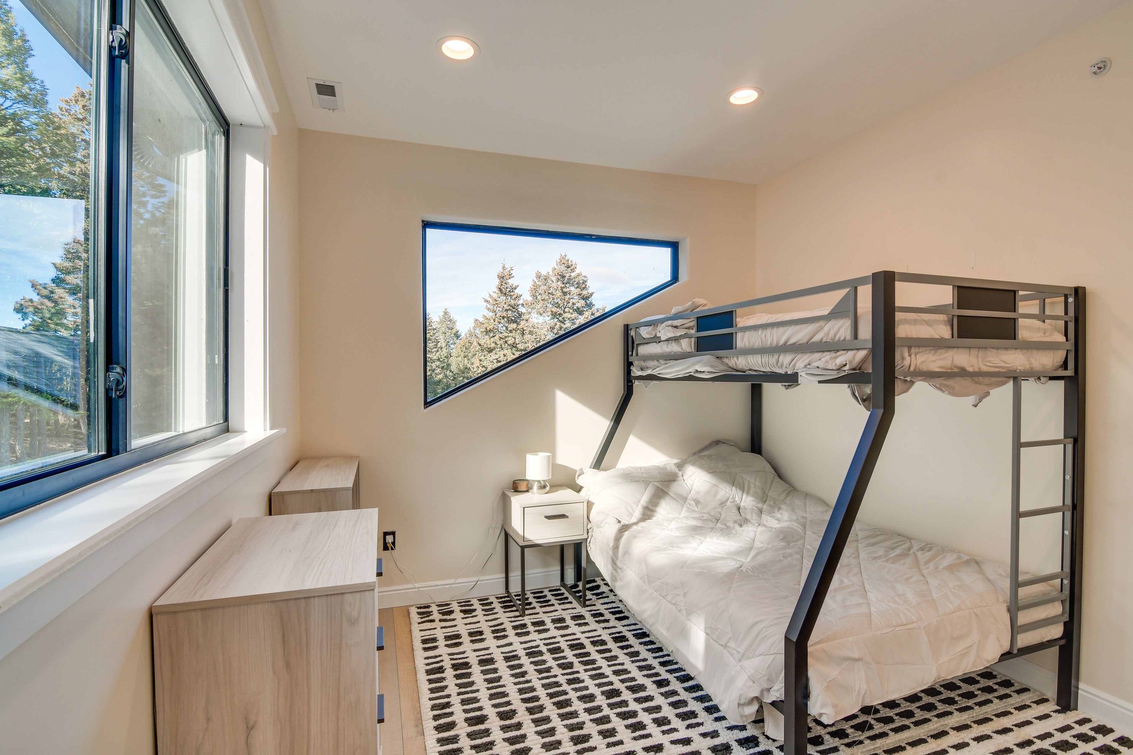 Bedroom 3 | Twin/Full Bunk Bed | Upper Level