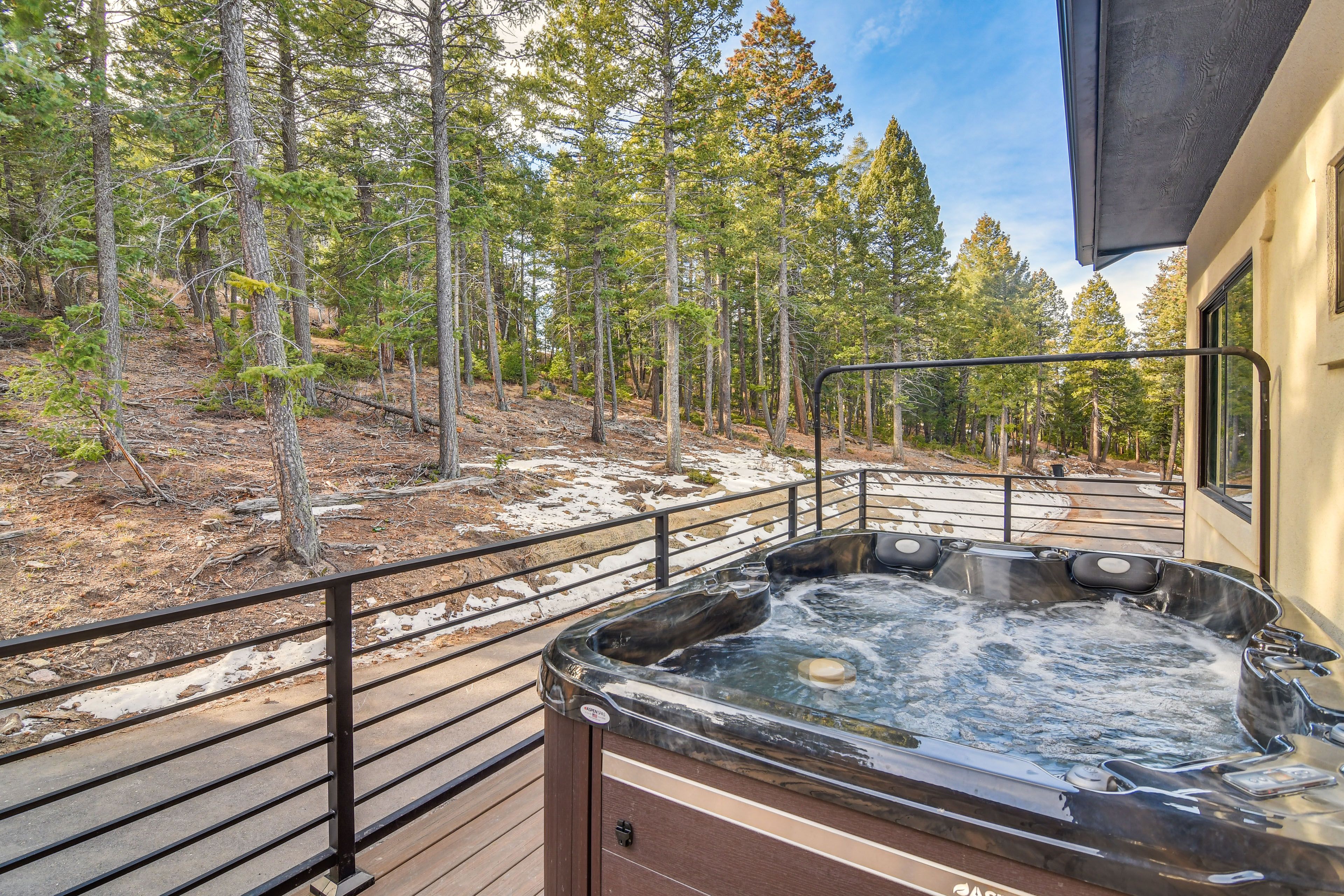 Private Hot Tub | Forest & Mountain Views