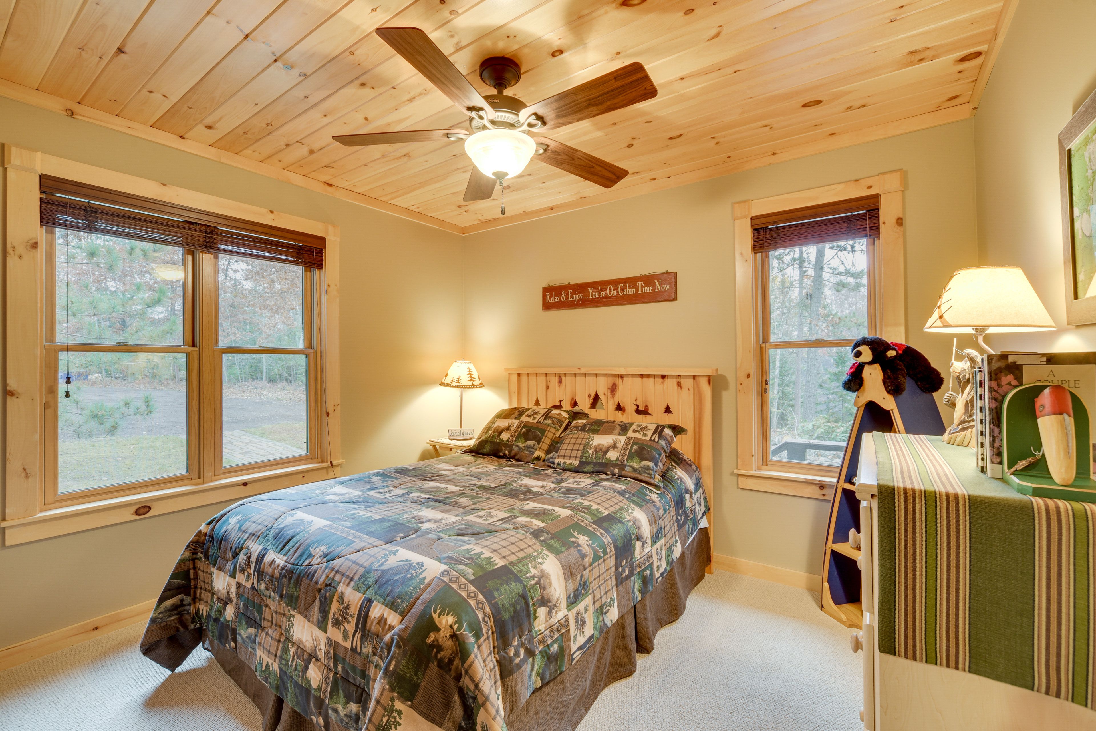 Bedroom 2 | Queen Bed | Main Level