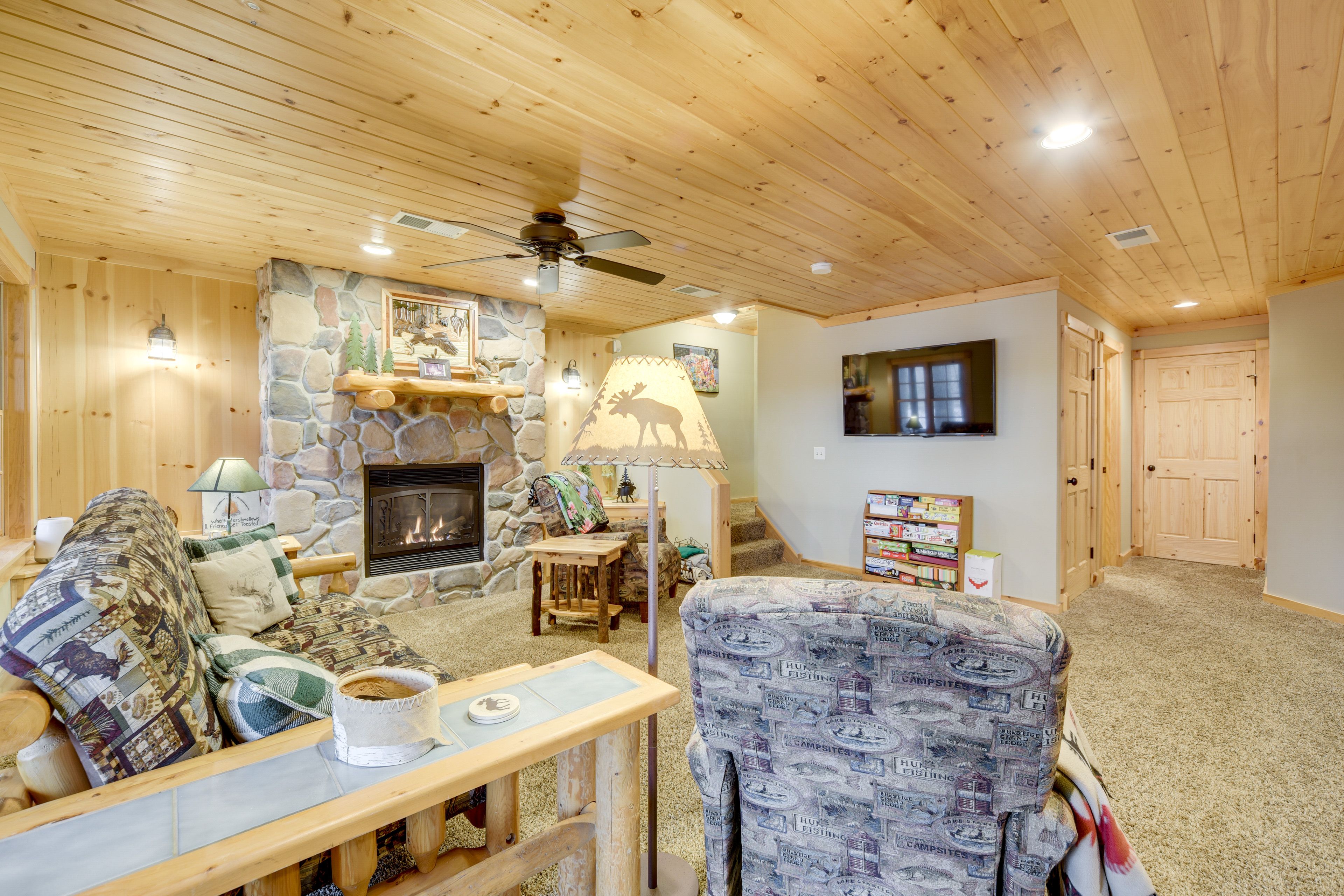 Basement Lounge | Lower Level