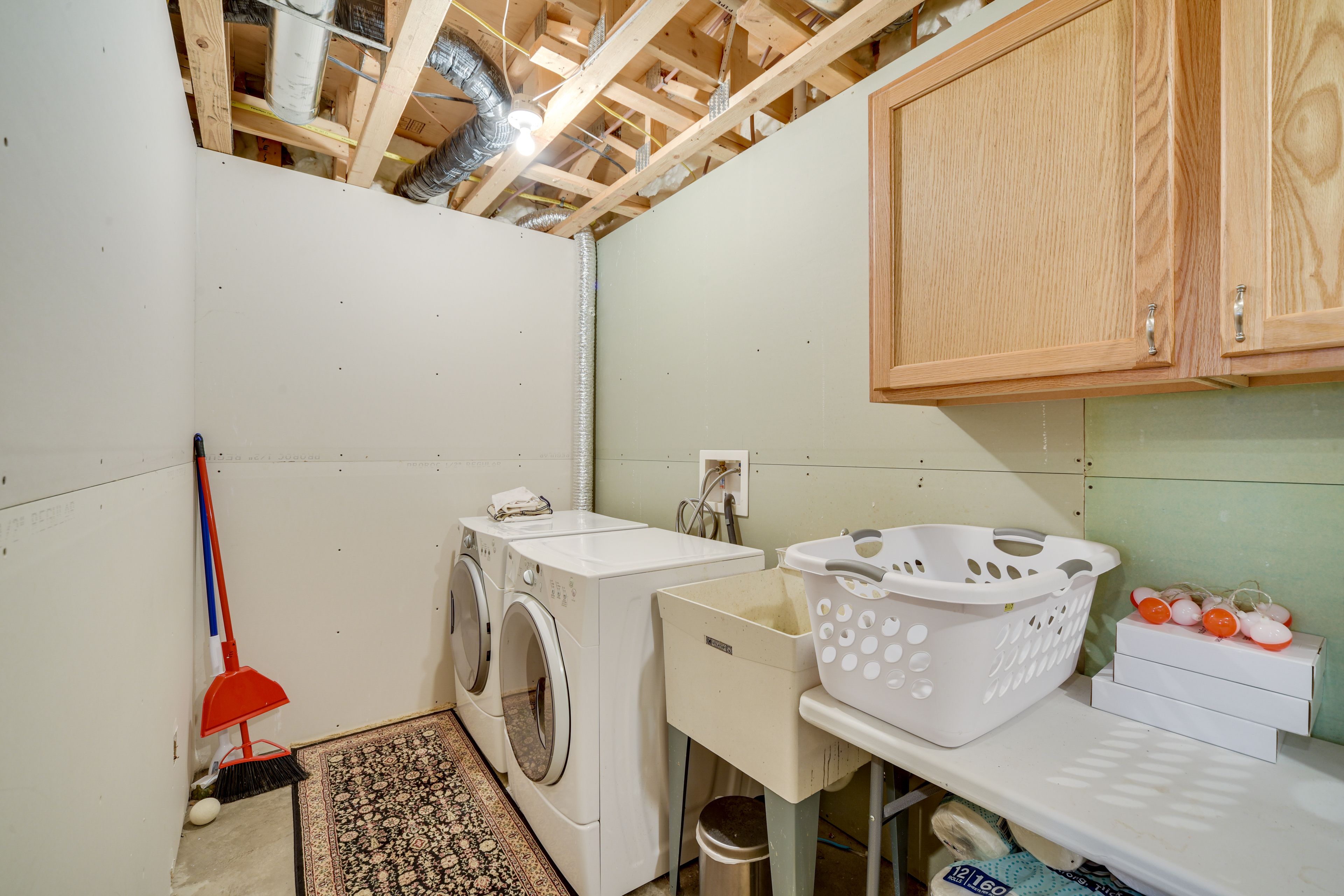 Laundry Room | Lower Level