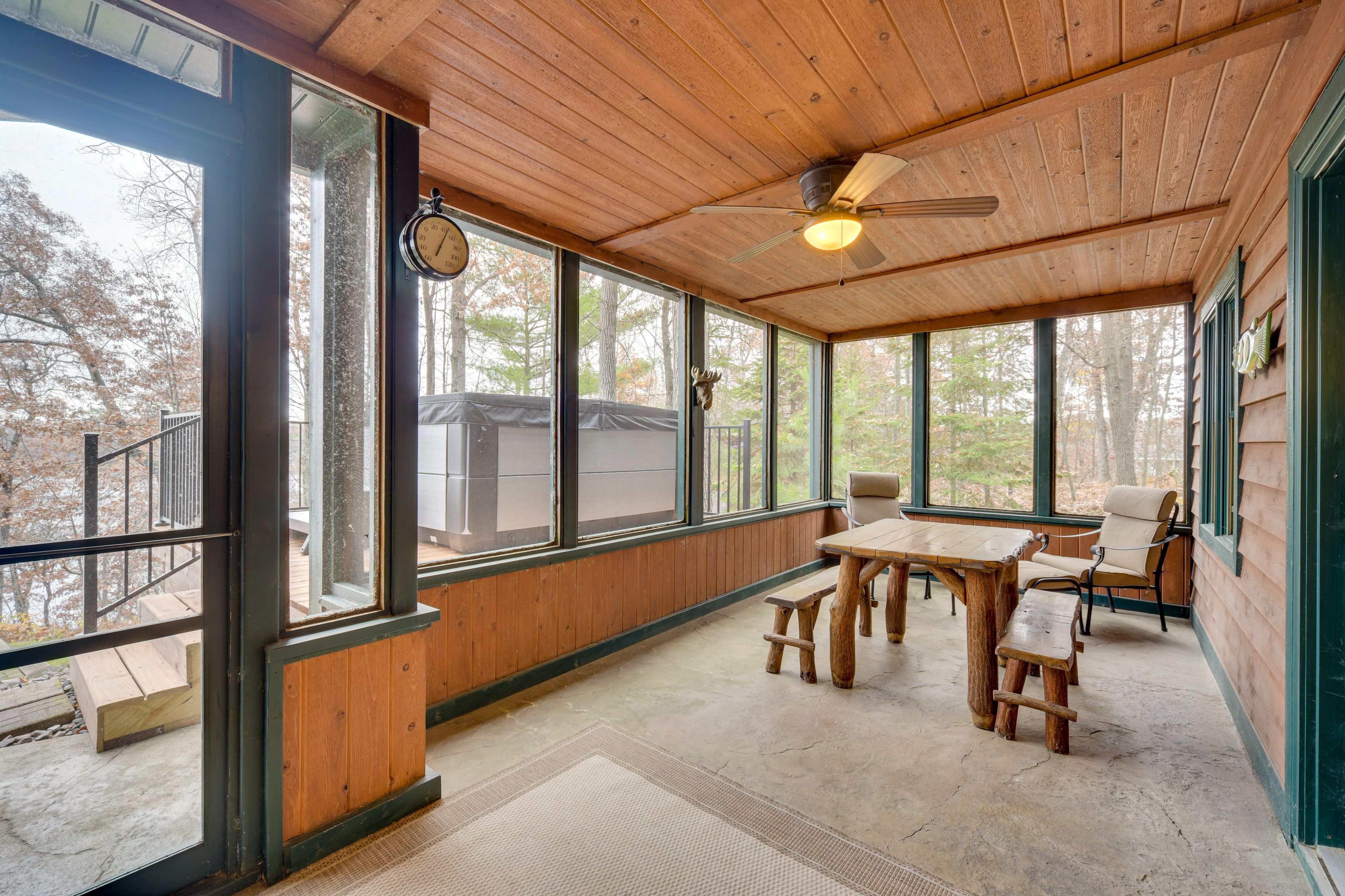 Screened-In Porch