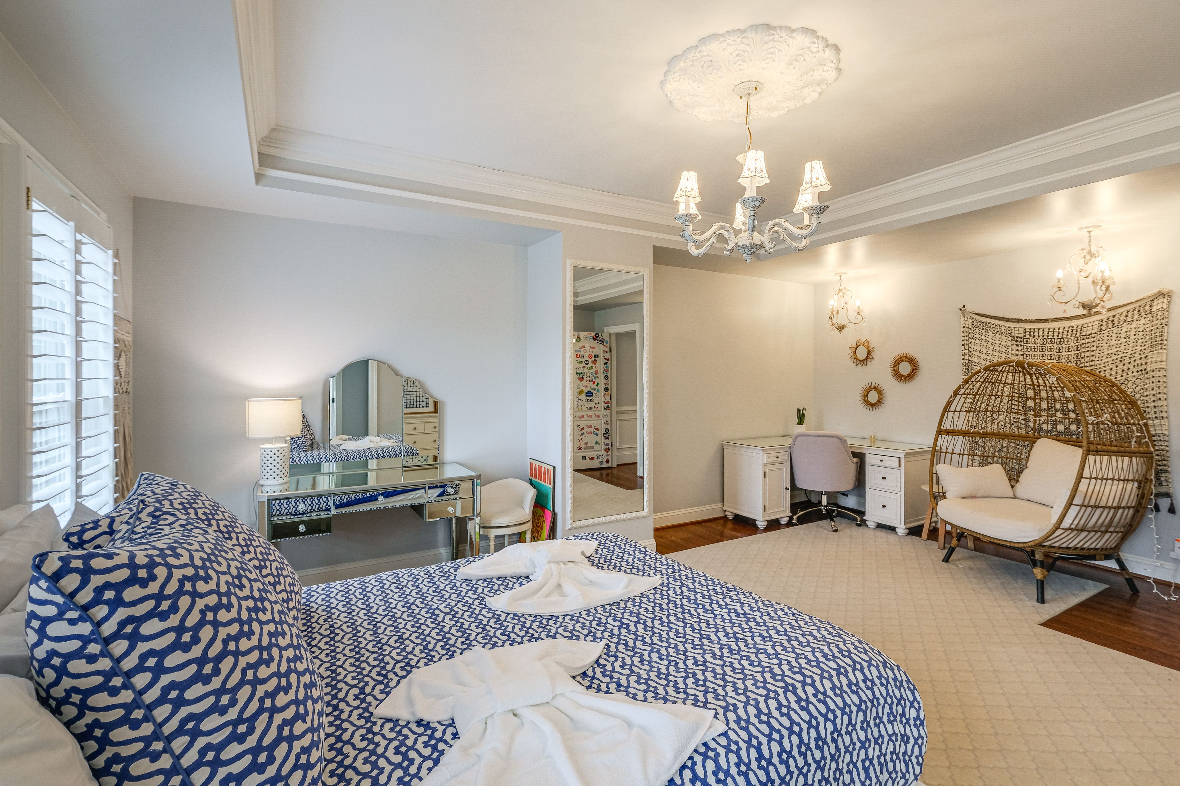 Bedroom 1 | Queen Bed | 1st Floor