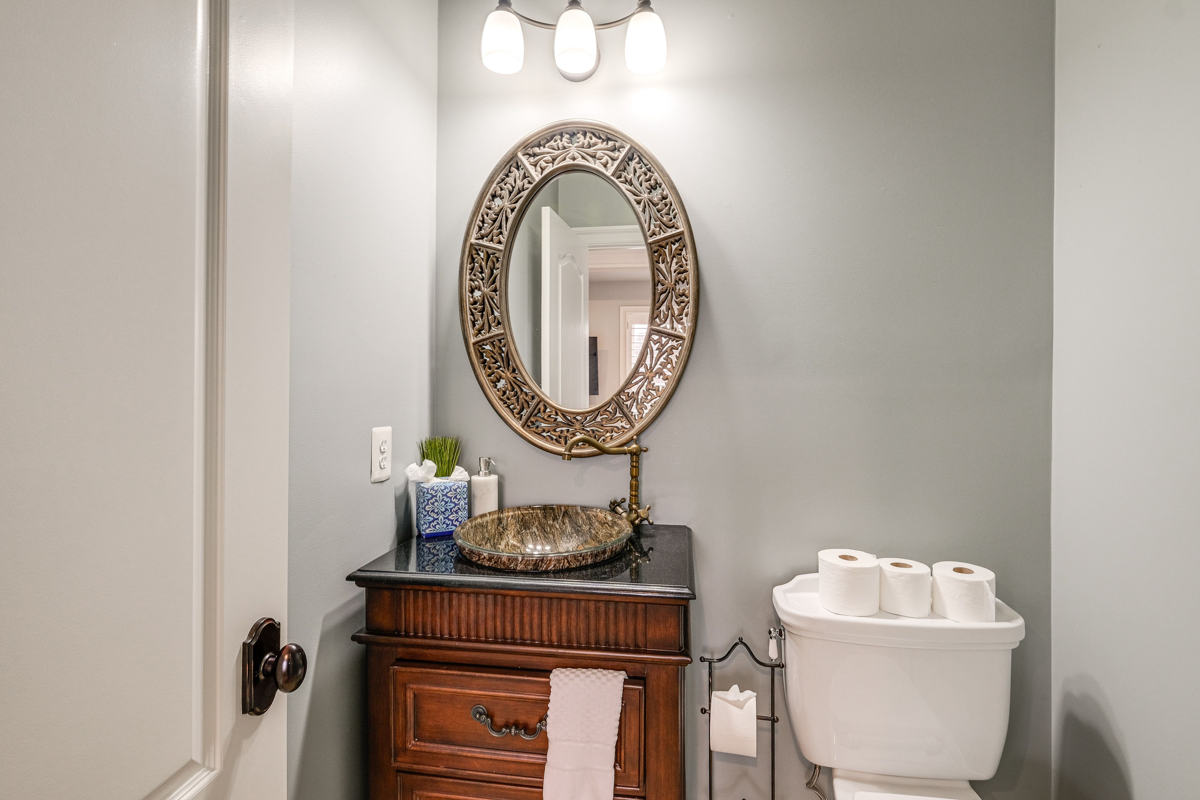 Half Bathroom | 2nd Floor