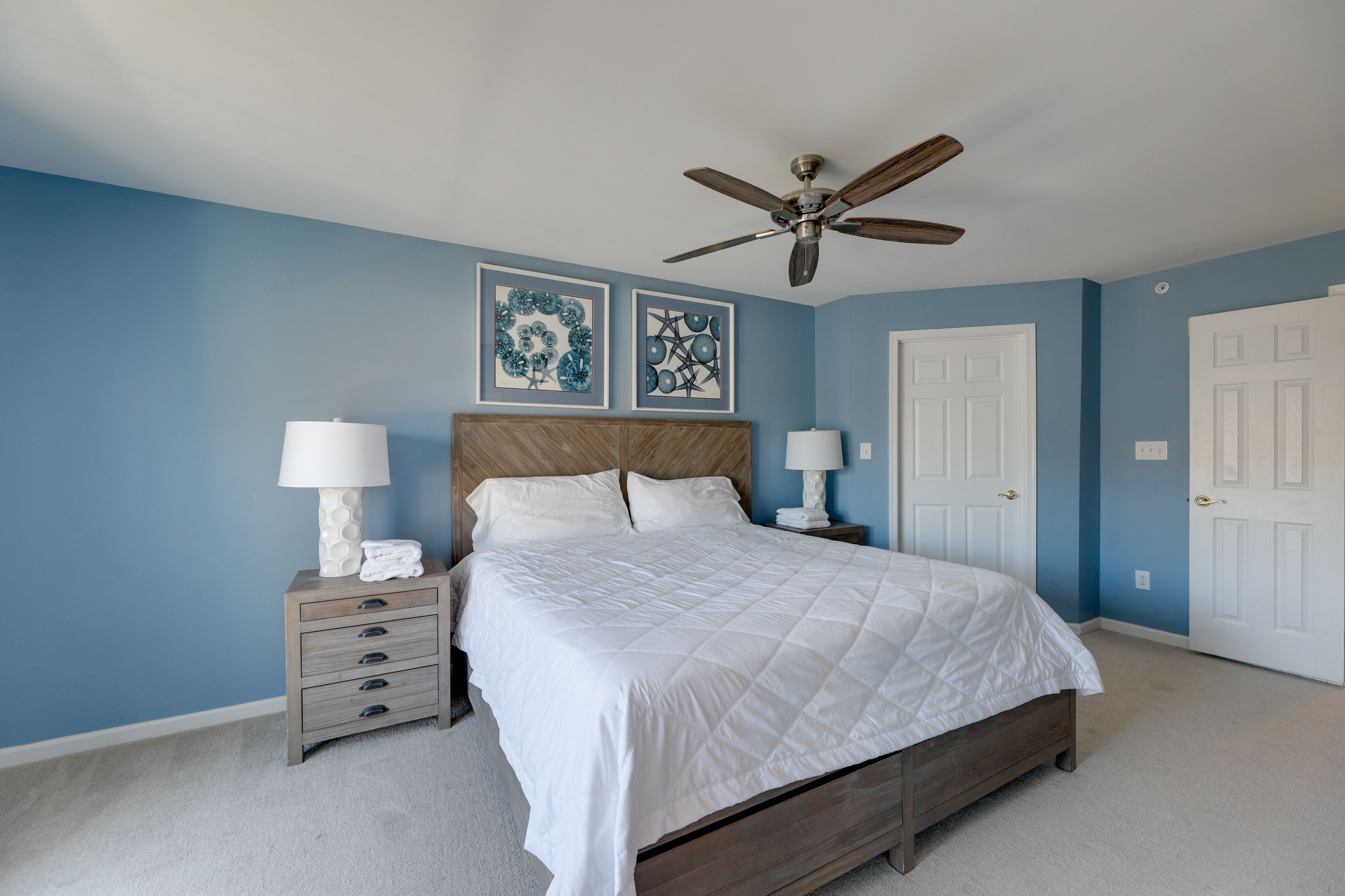 Bedroom 2 | King Bed | 4th Level