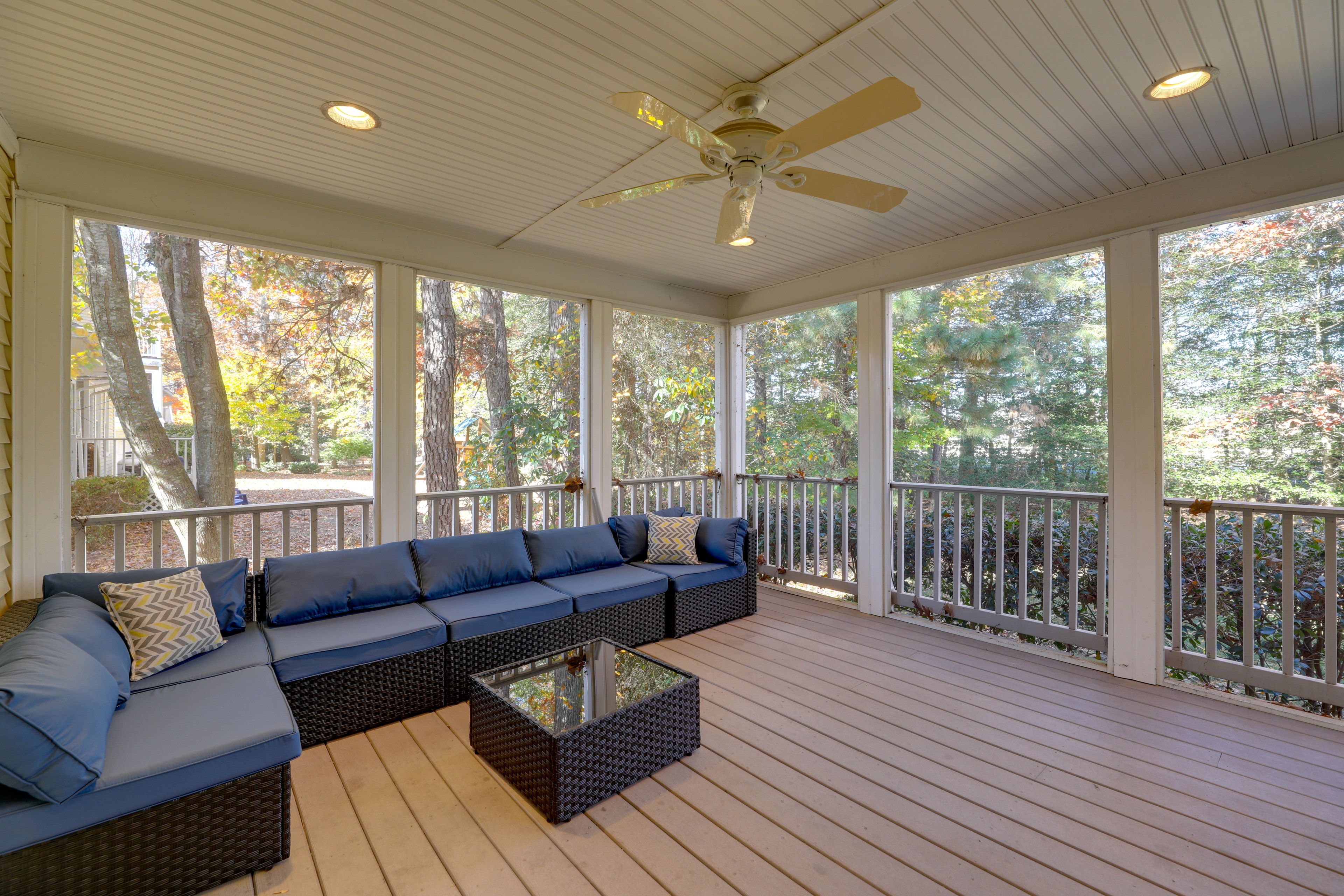 Screened-In Porch