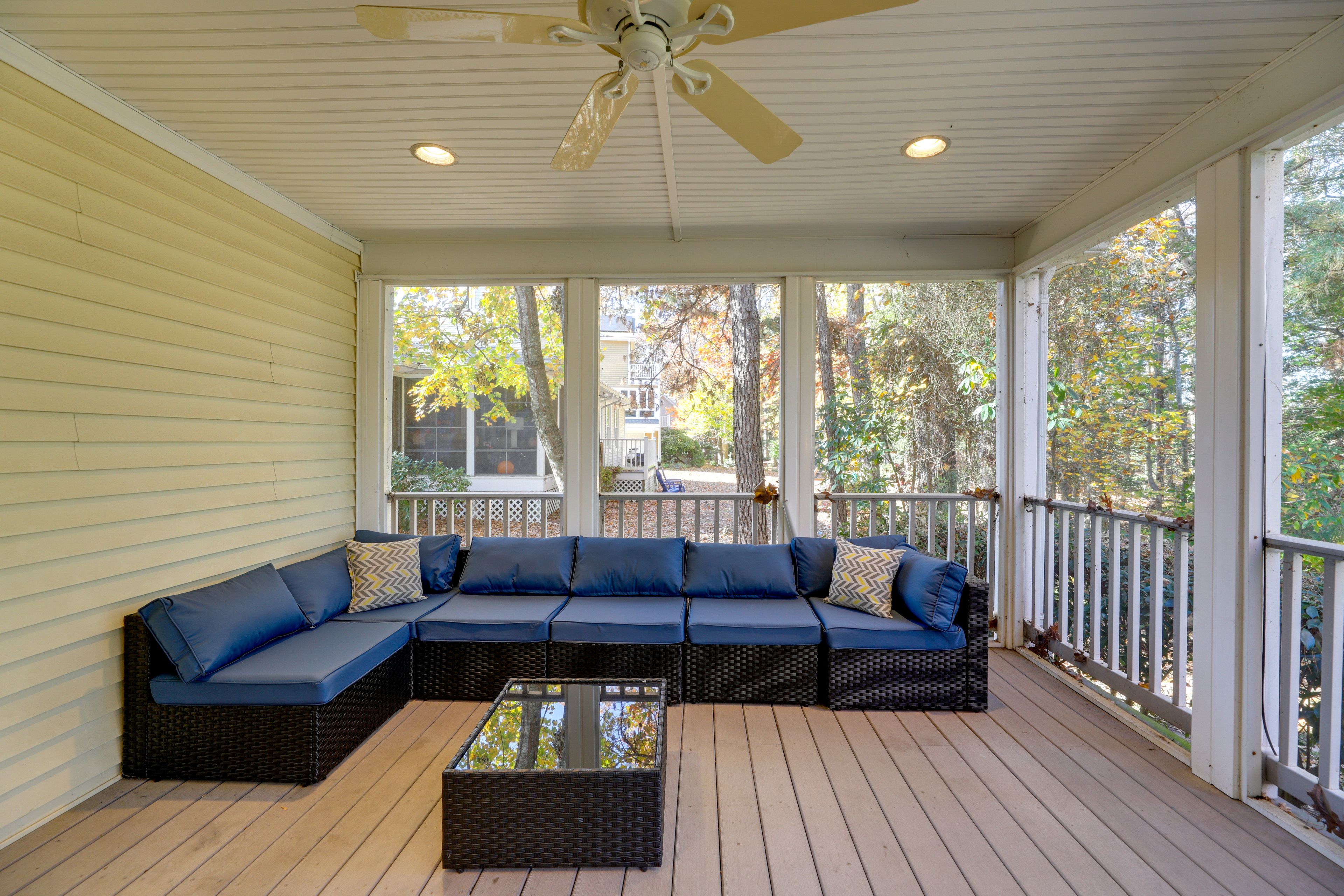 Screened-In Porch