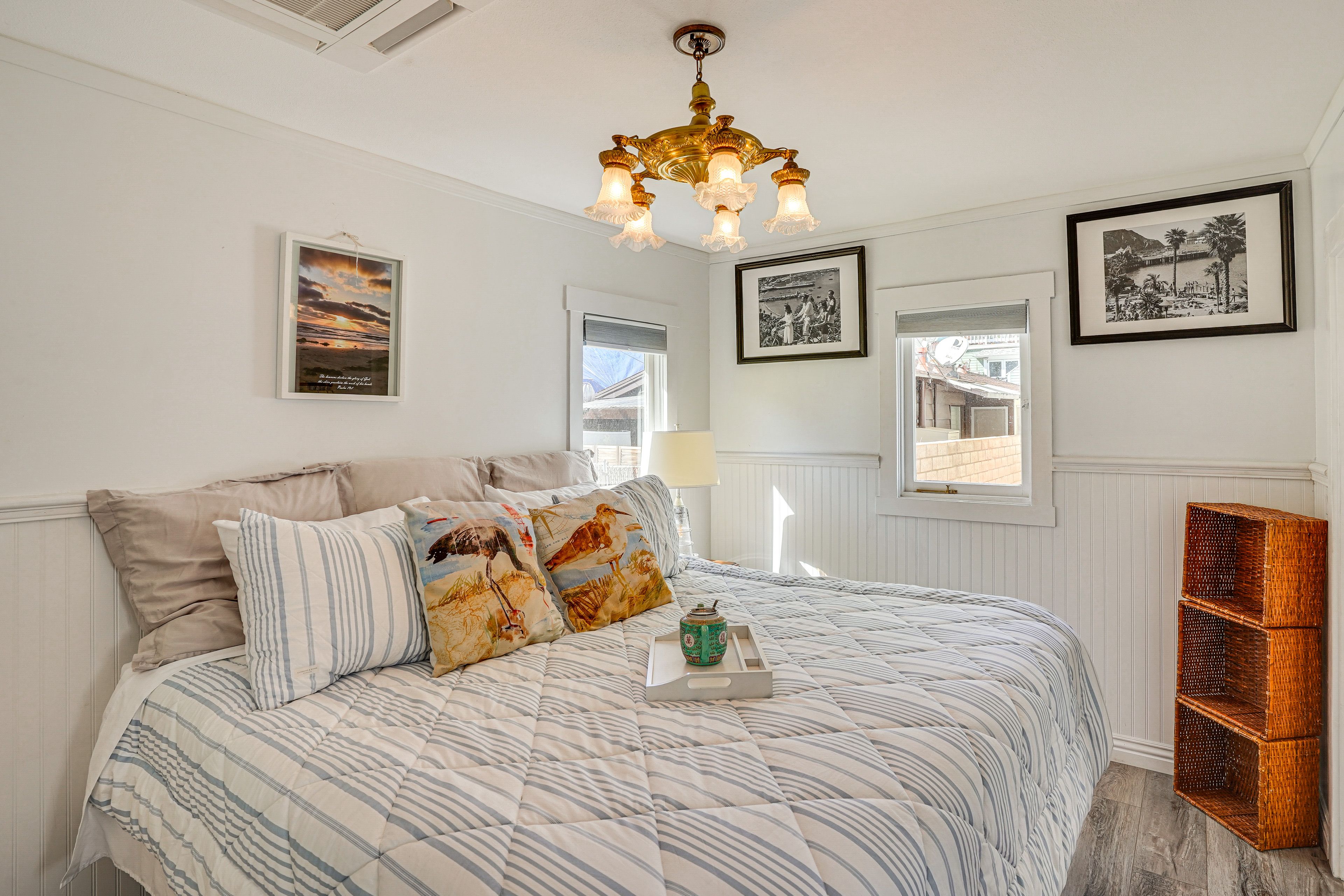 Bedroom 1 | King Bed | TV