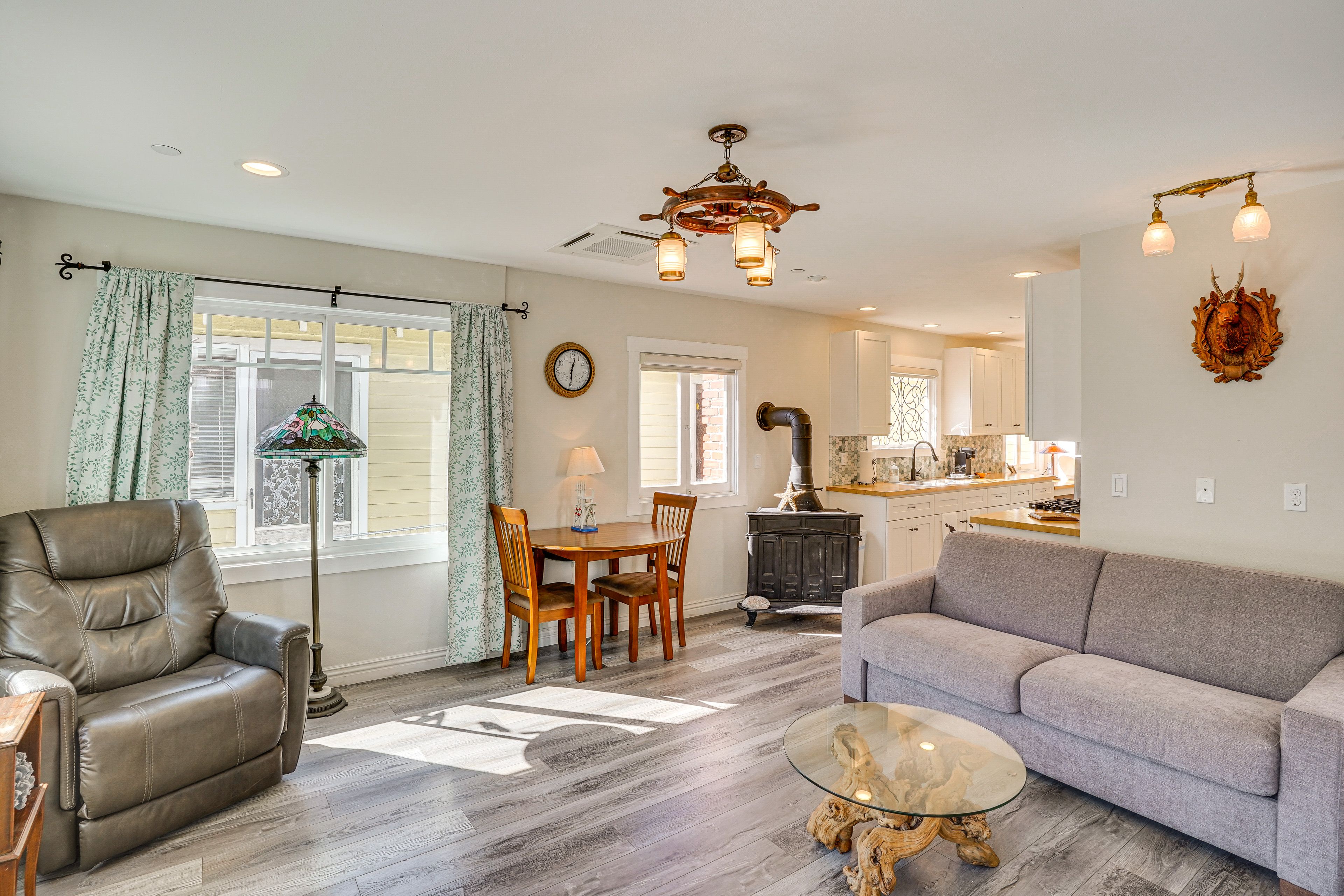 Avalon Vacation Rental | 2BR | 2BA | Steps to Enter | 800 Sq Ft