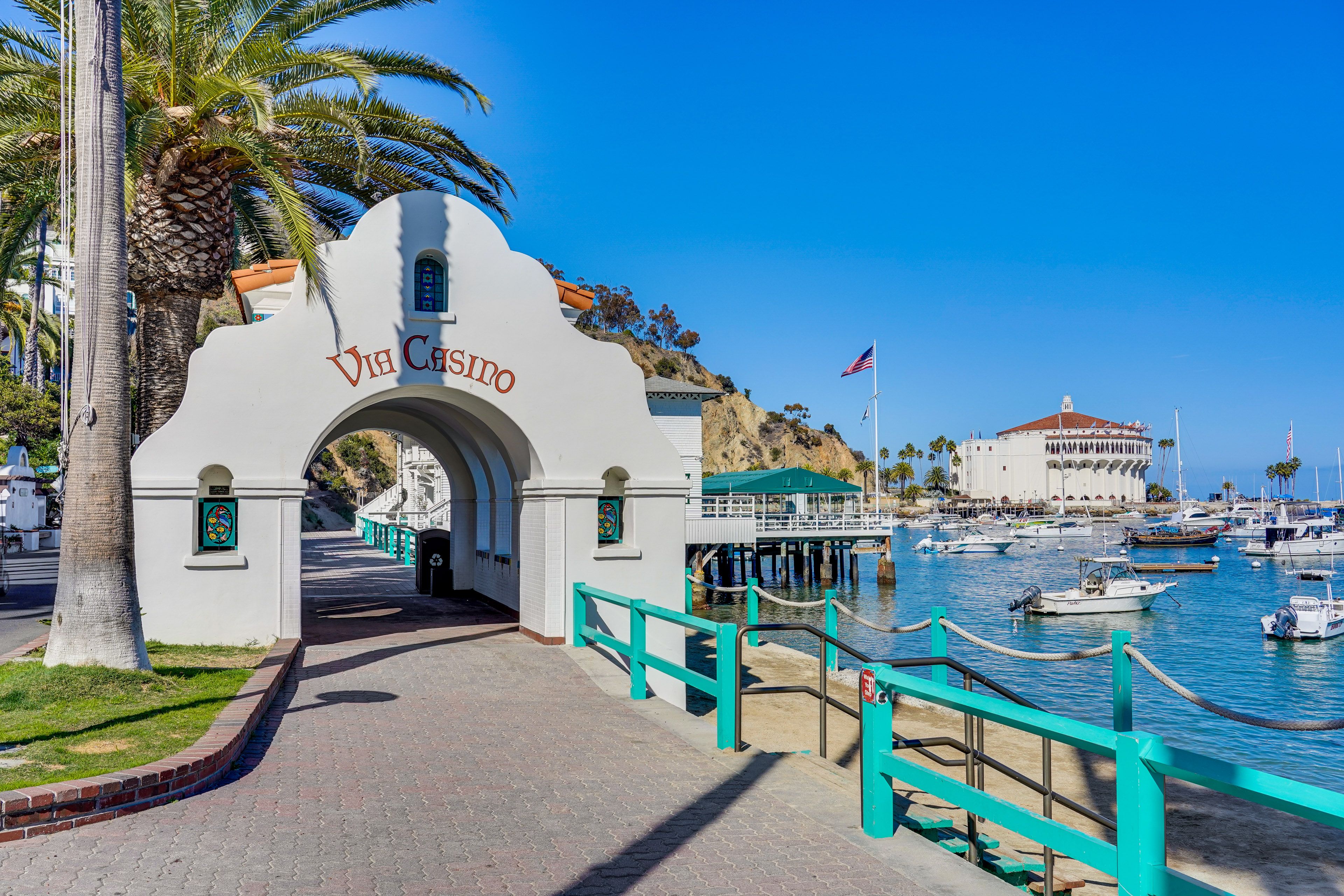 Walk to Beaches, Pier & Bay