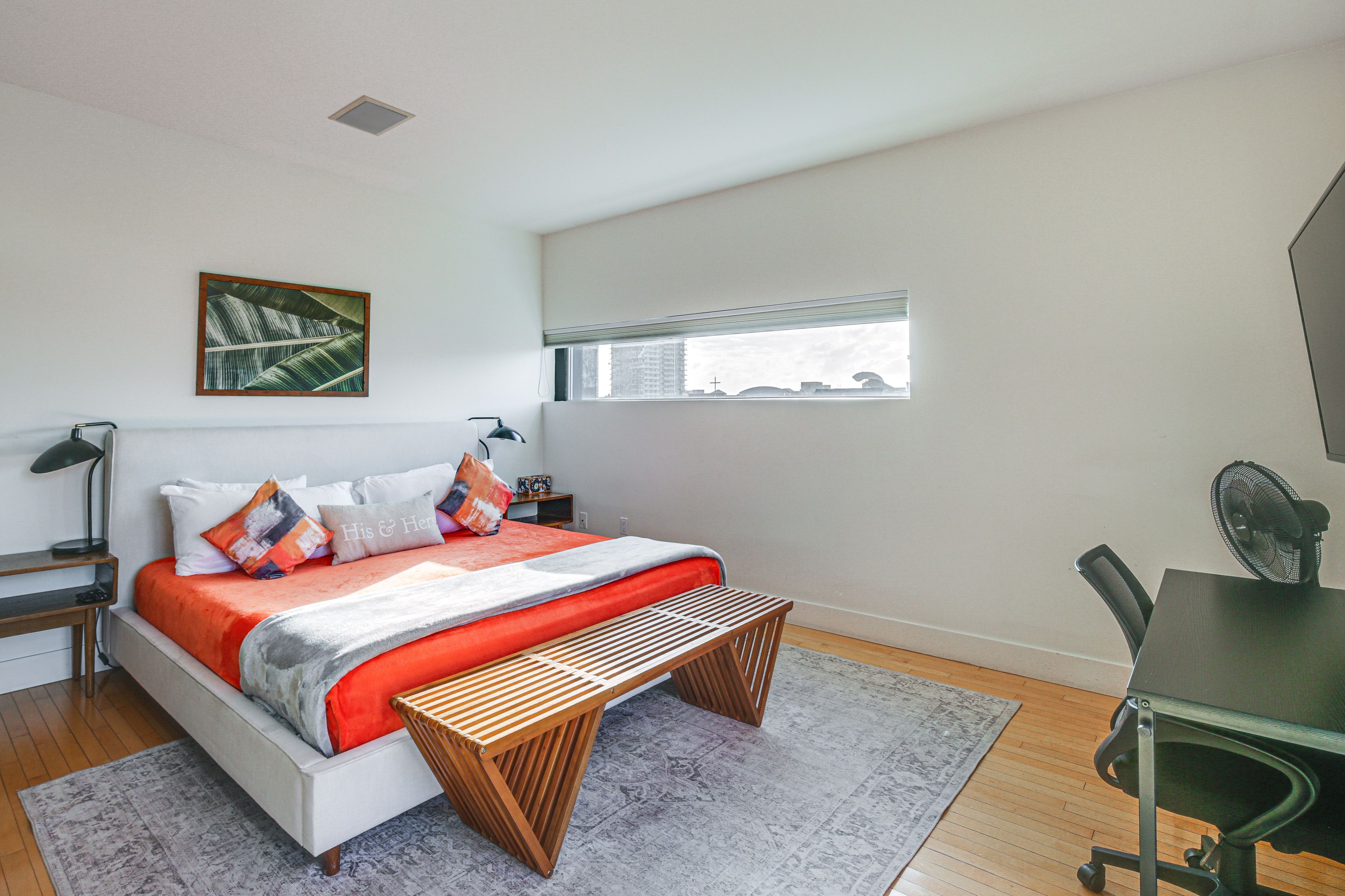 Bedroom 2 | King Bed | 3rd Floor