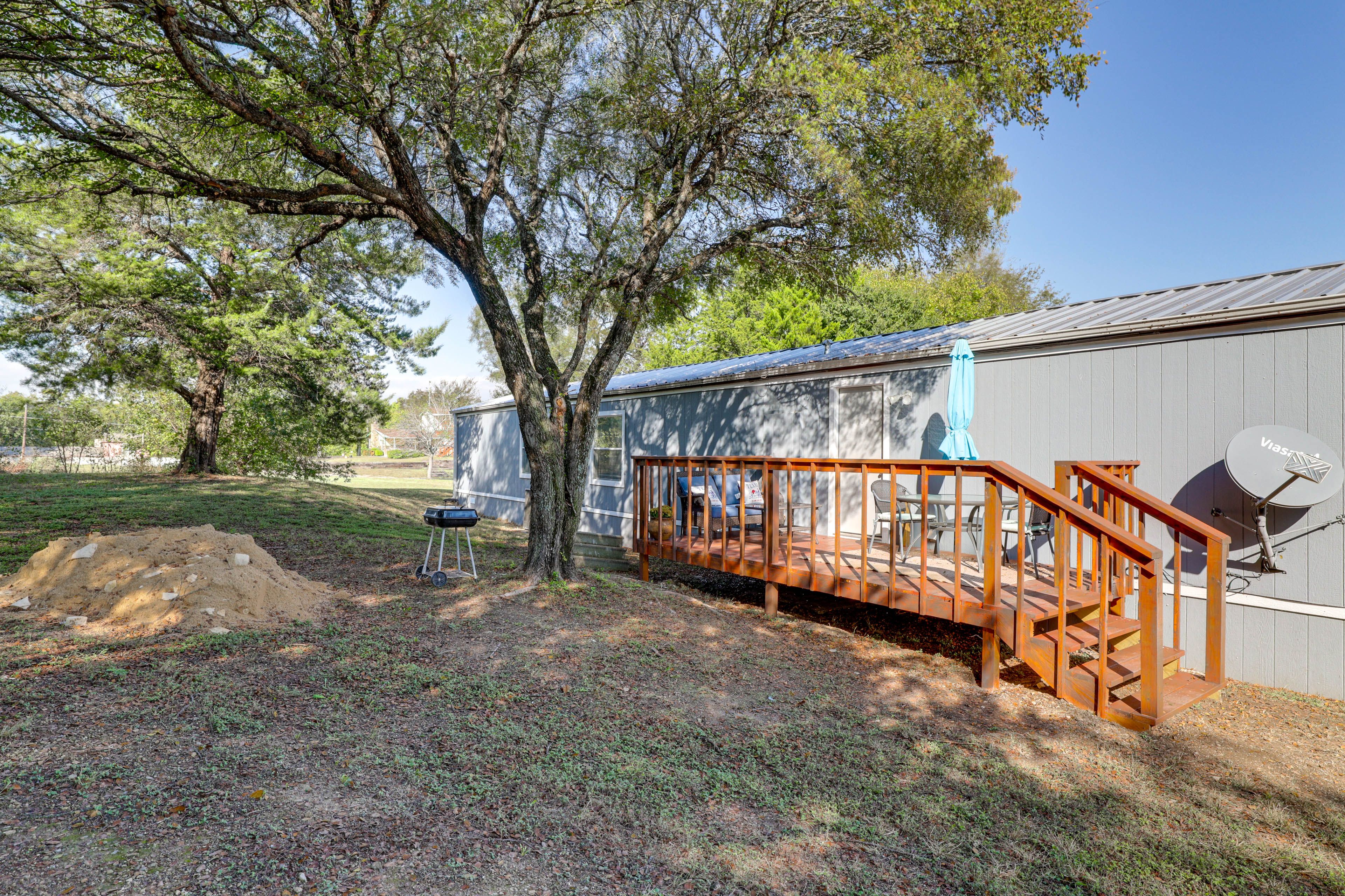 Backyard | Charcoal Grill | Fire Pit