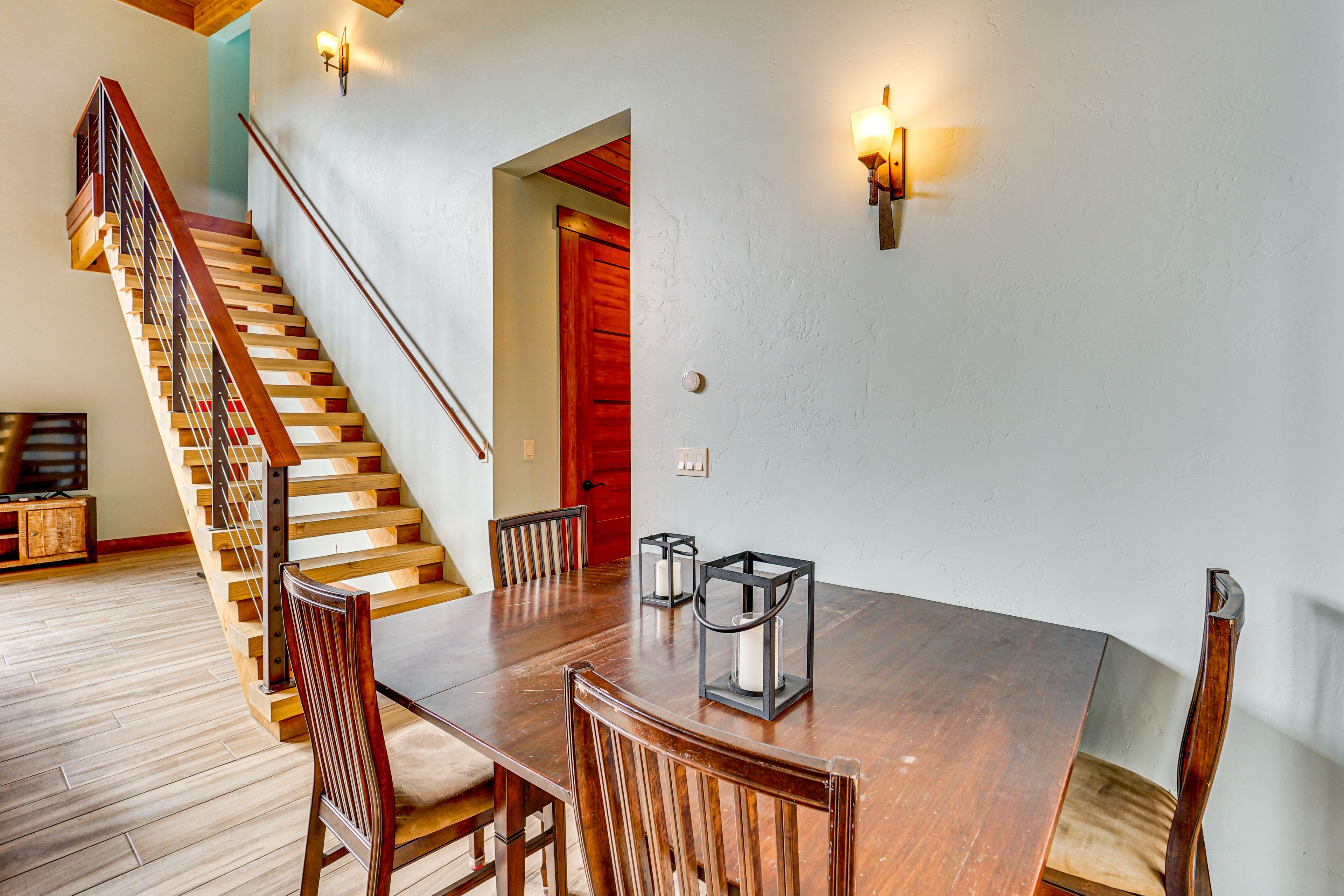 Dining Area | 2nd Floor