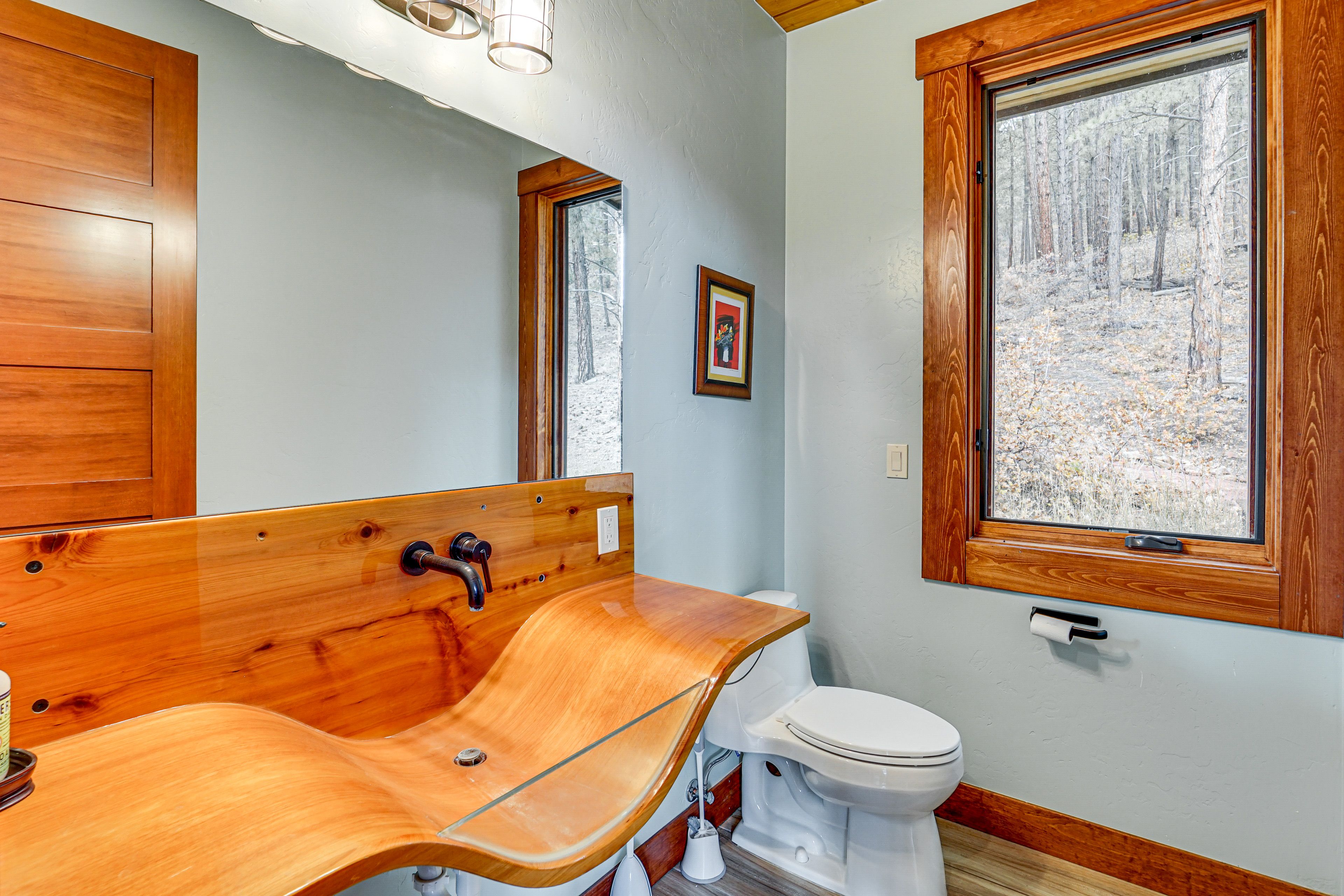 Half Bathroom | 2nd Floor