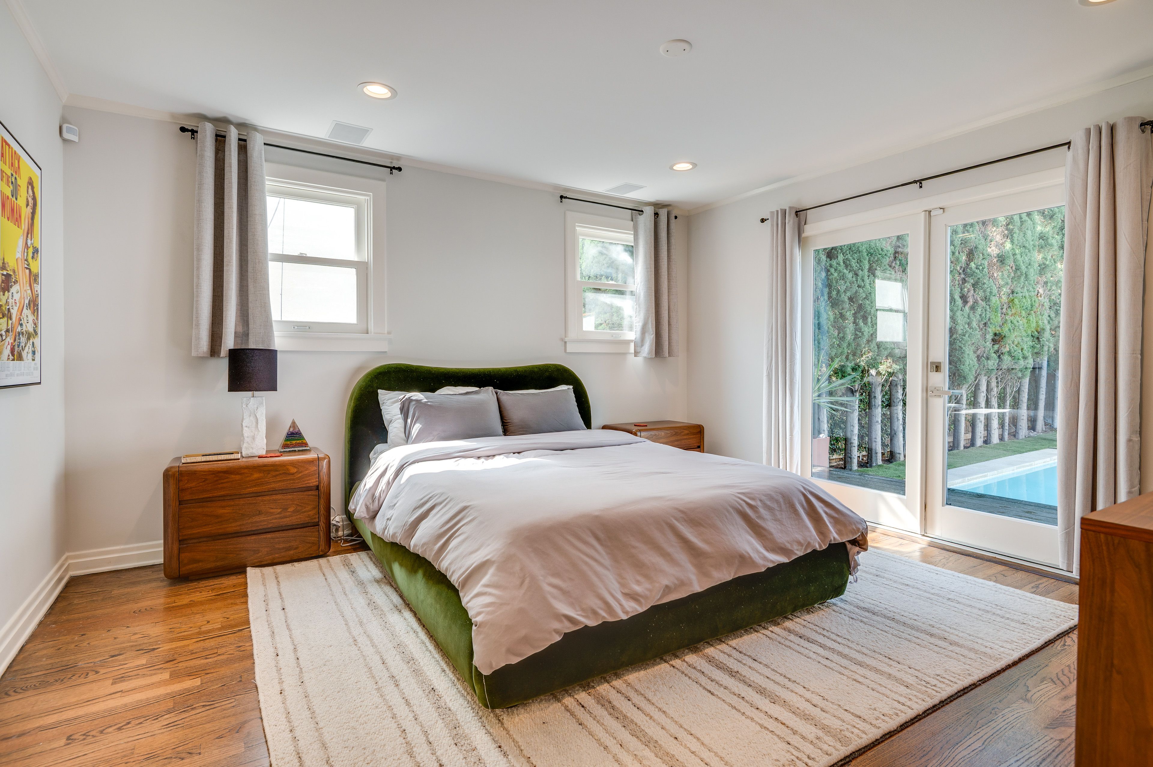 Bedroom 1 | Queen Bed | Smart TV | Linens Provided