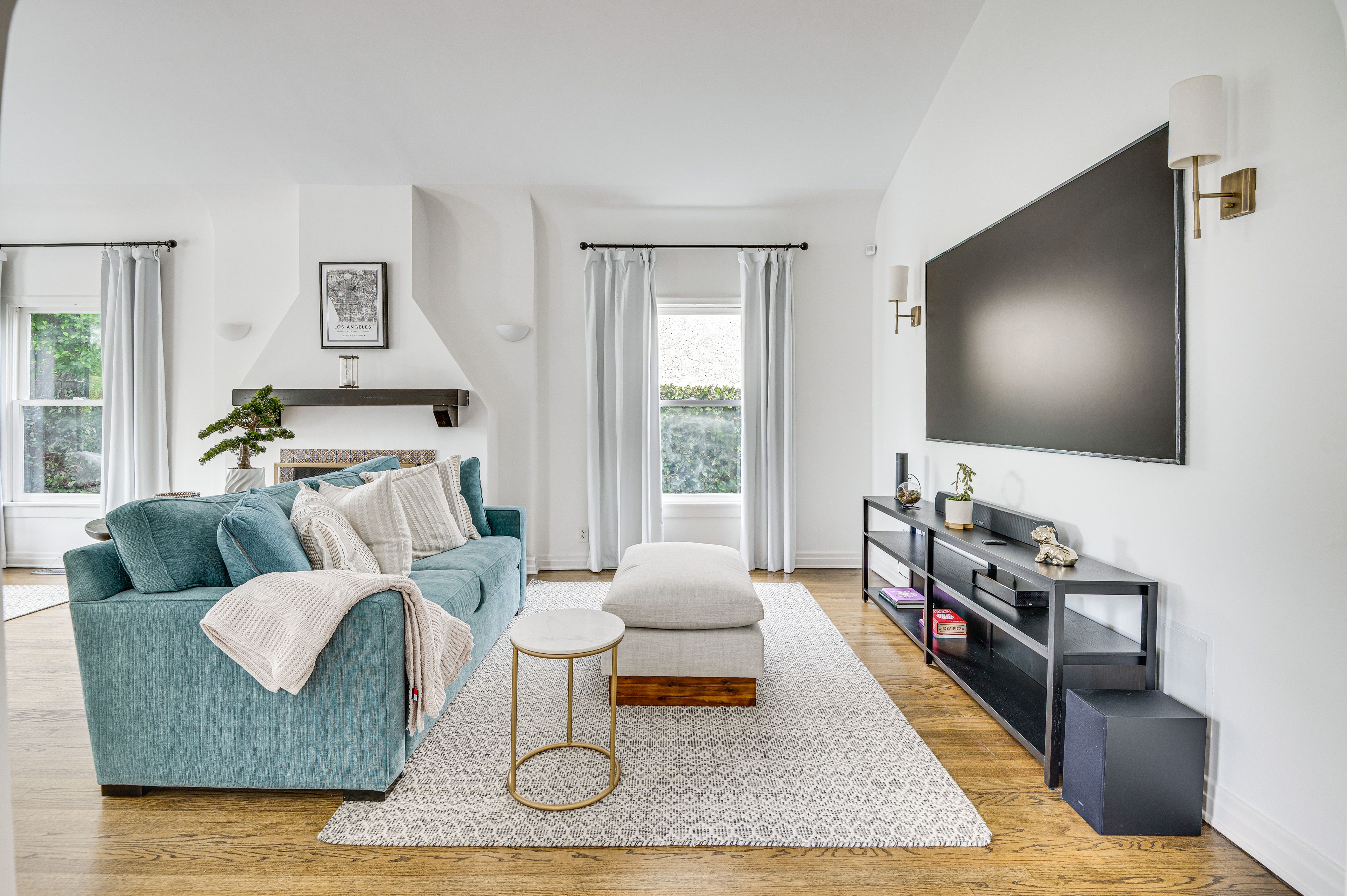 Living Room | Smart TV | Central A/C & Heating