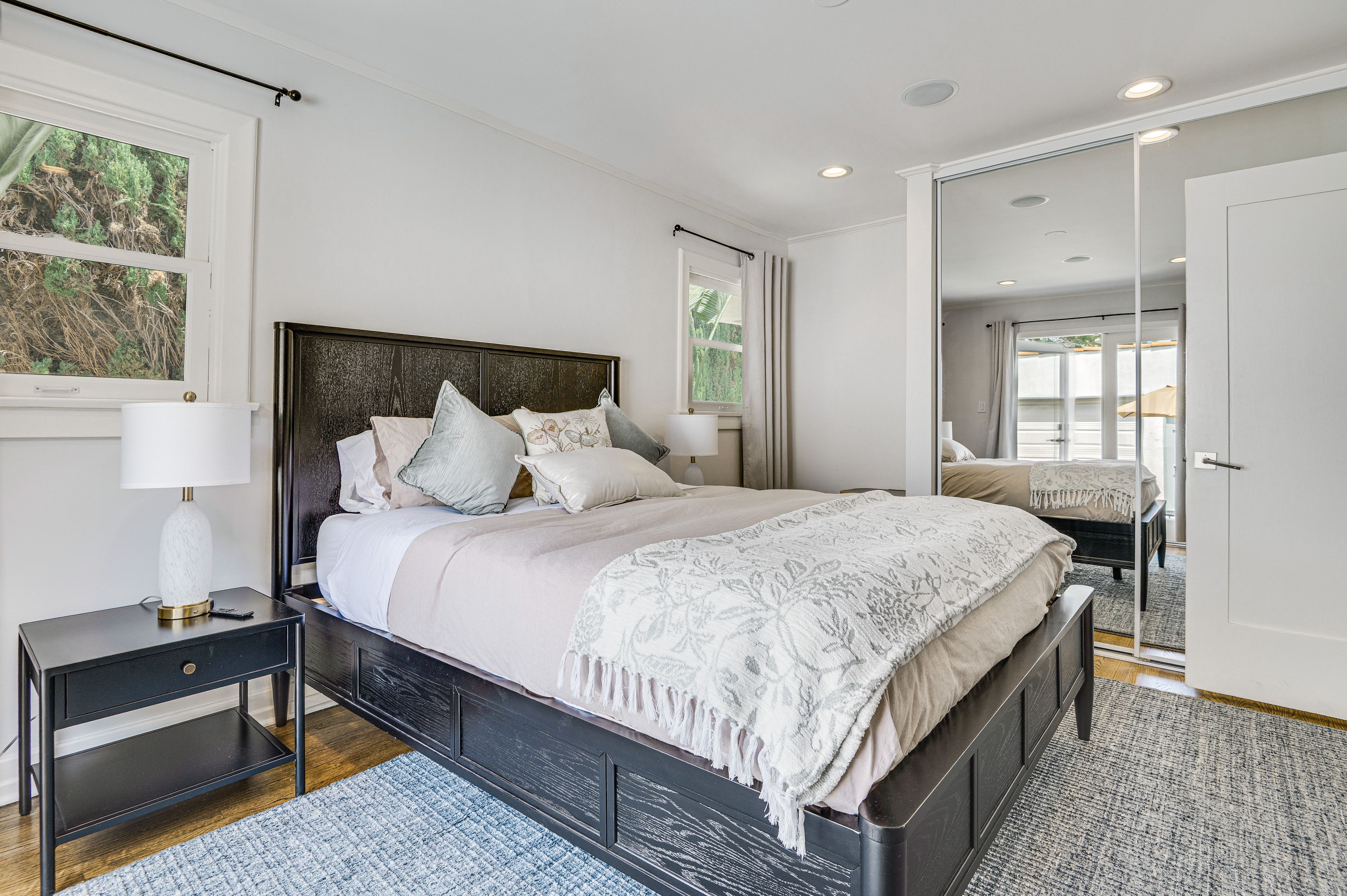 Bedroom 2 | Queen Bed | Smart TV
