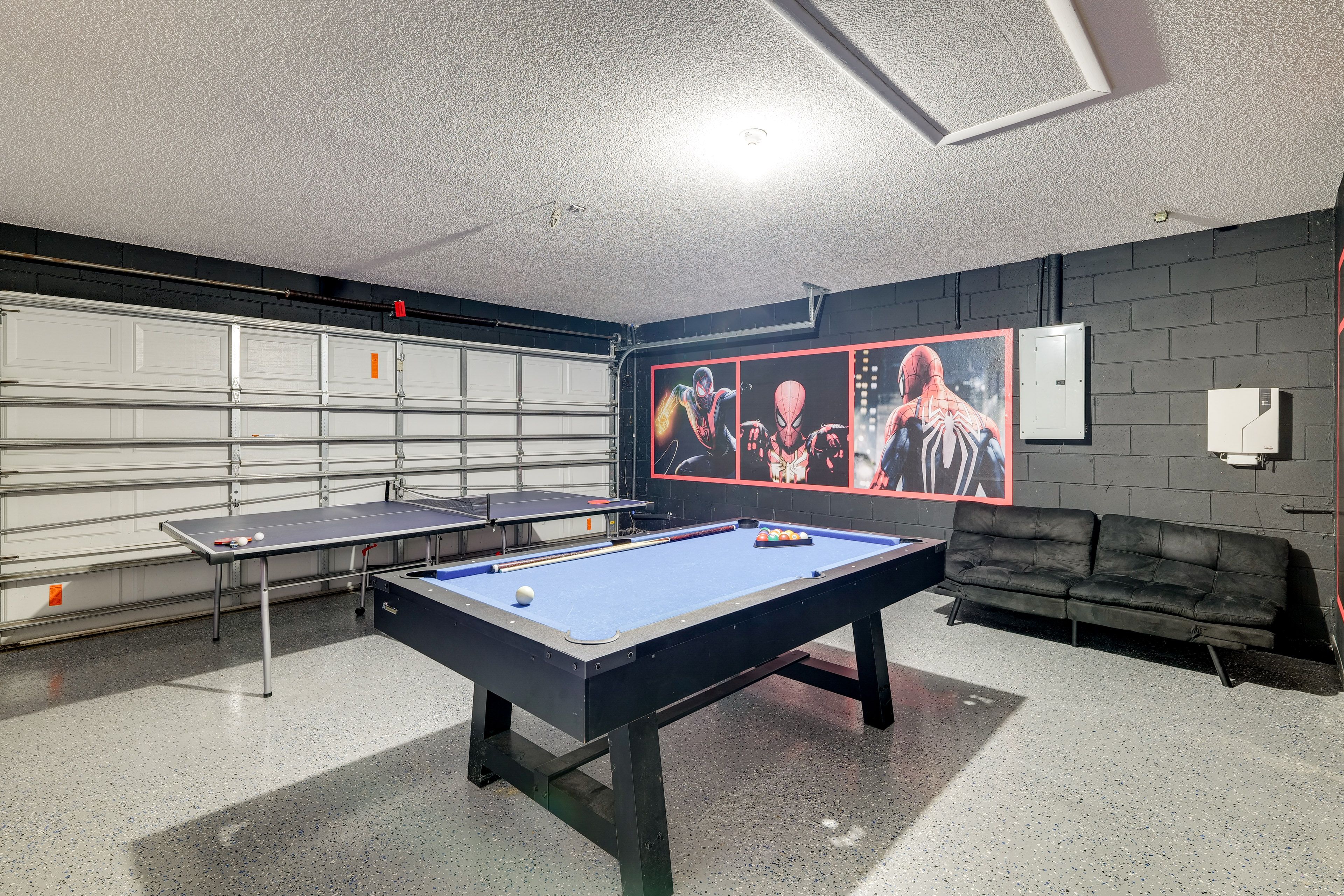 Game Room | Ping-Pong Table & Pool Table