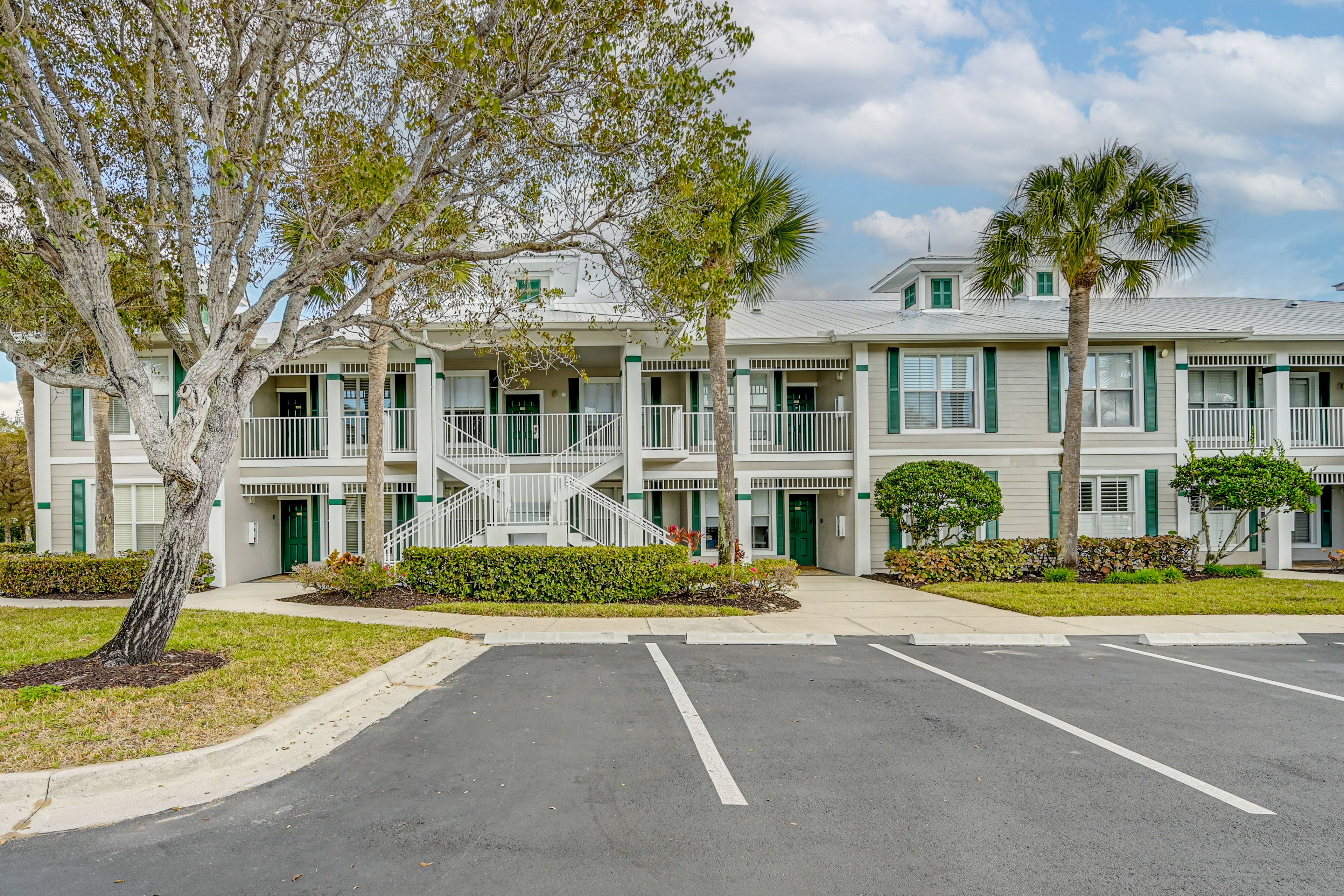 Parking | Community Lot (2 Vehicles)