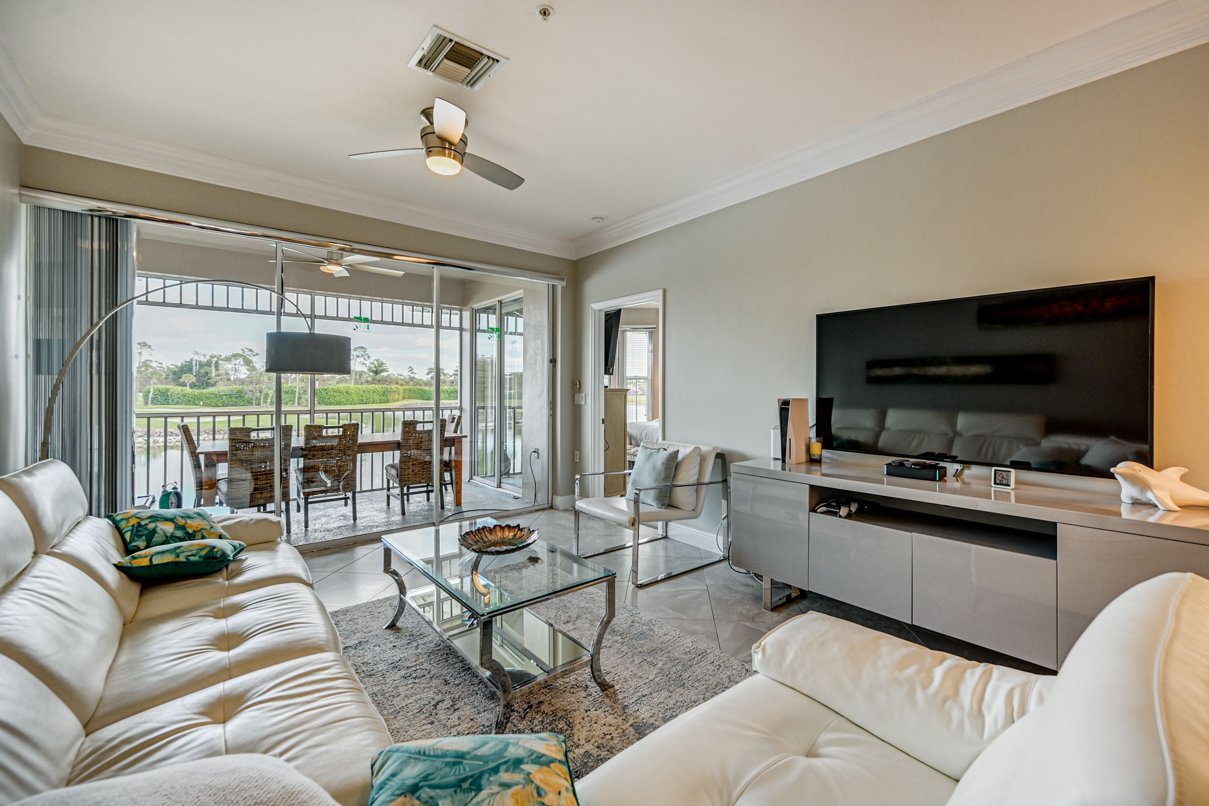 Living Room | Smart TV | Single-Story Unit