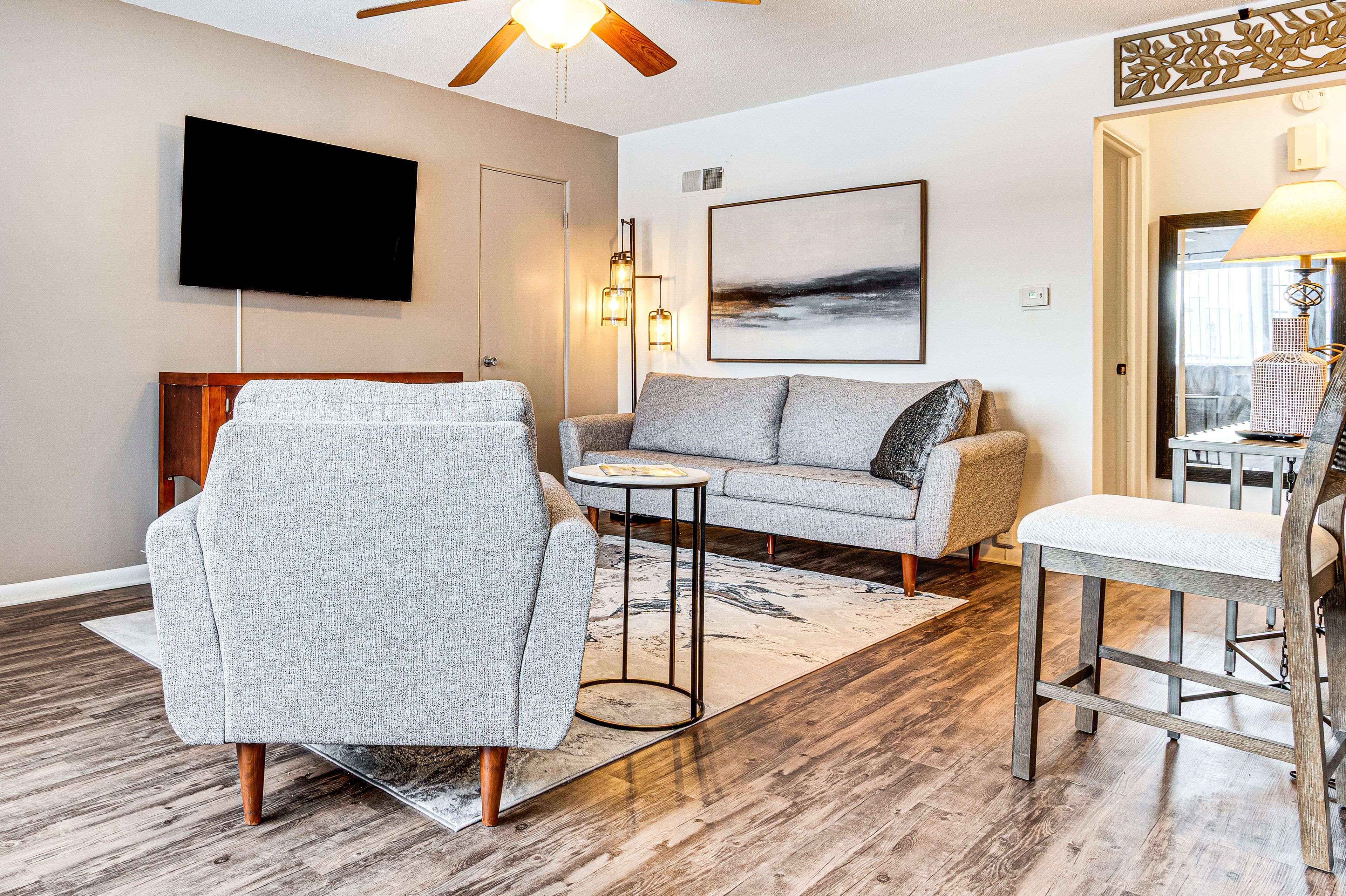 Indianapolis Vacation Rental | 2BR | 1BA | 600 Sq Ft | 6 Steps Required