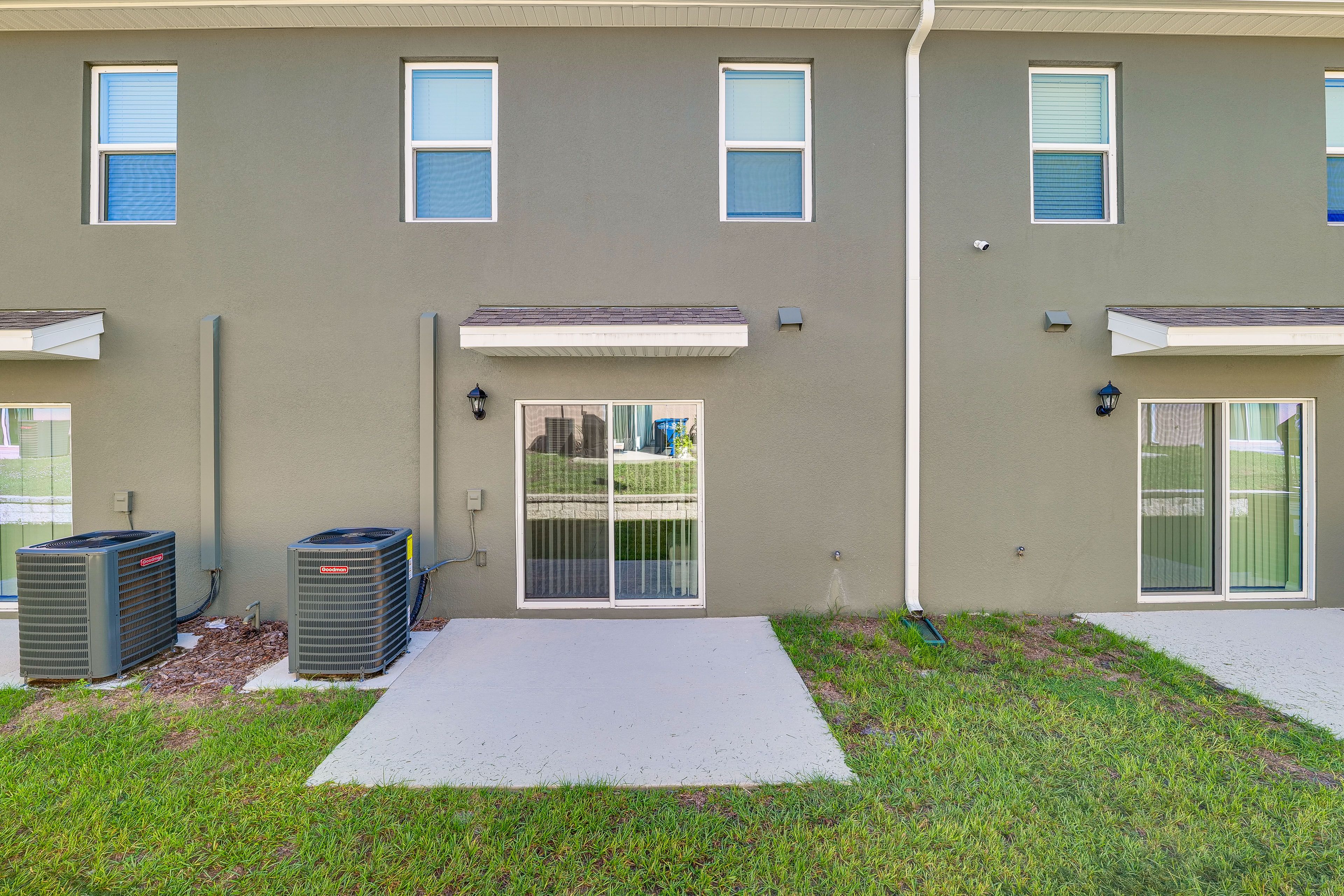 Private Patio | Communal Yard