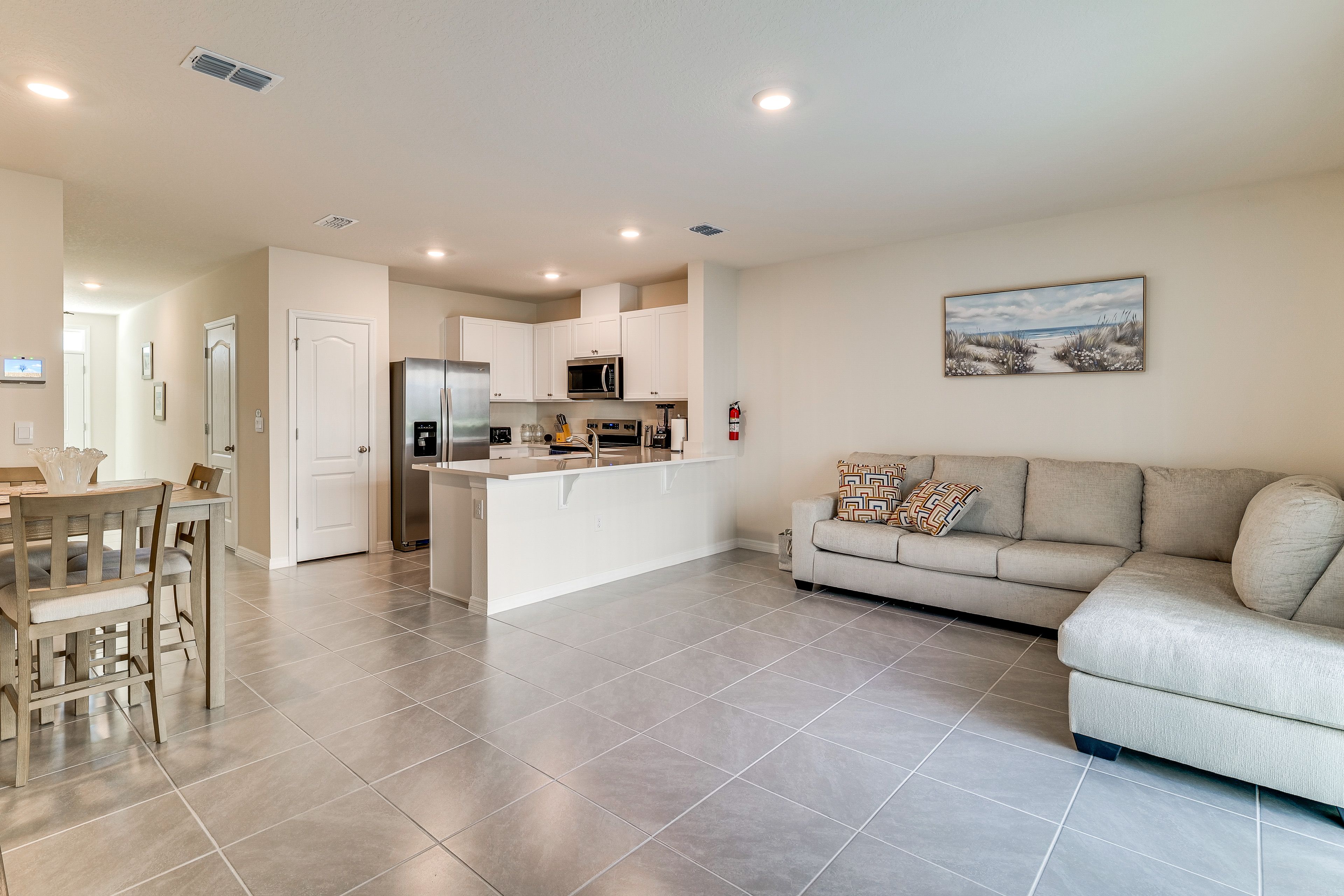 Davenport Vacation Rental | 3BR | 2.5BA | 1,464 Sq Ft | Stairs Required
