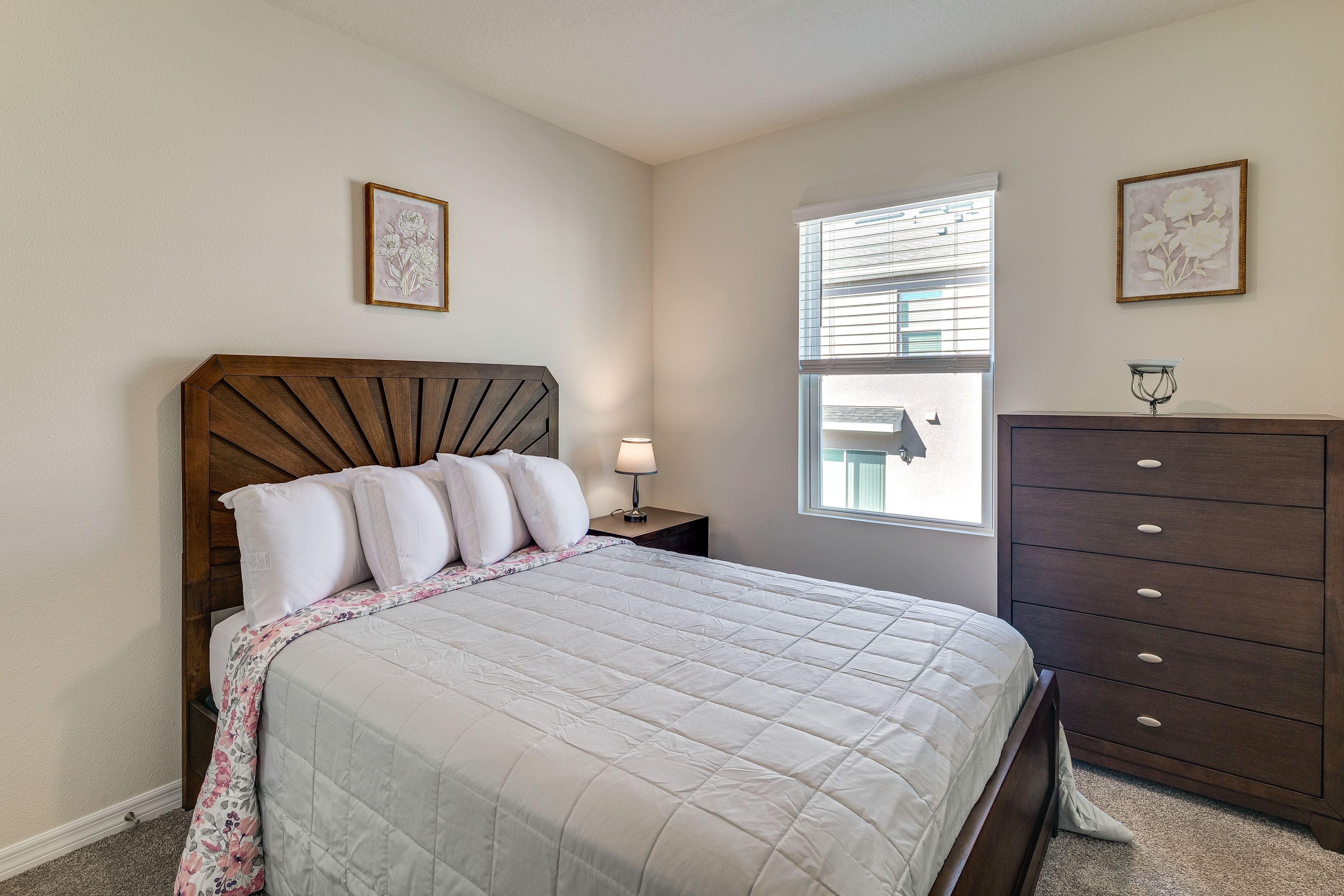 Bedroom 2 | 2nd Floor | Queen Bed