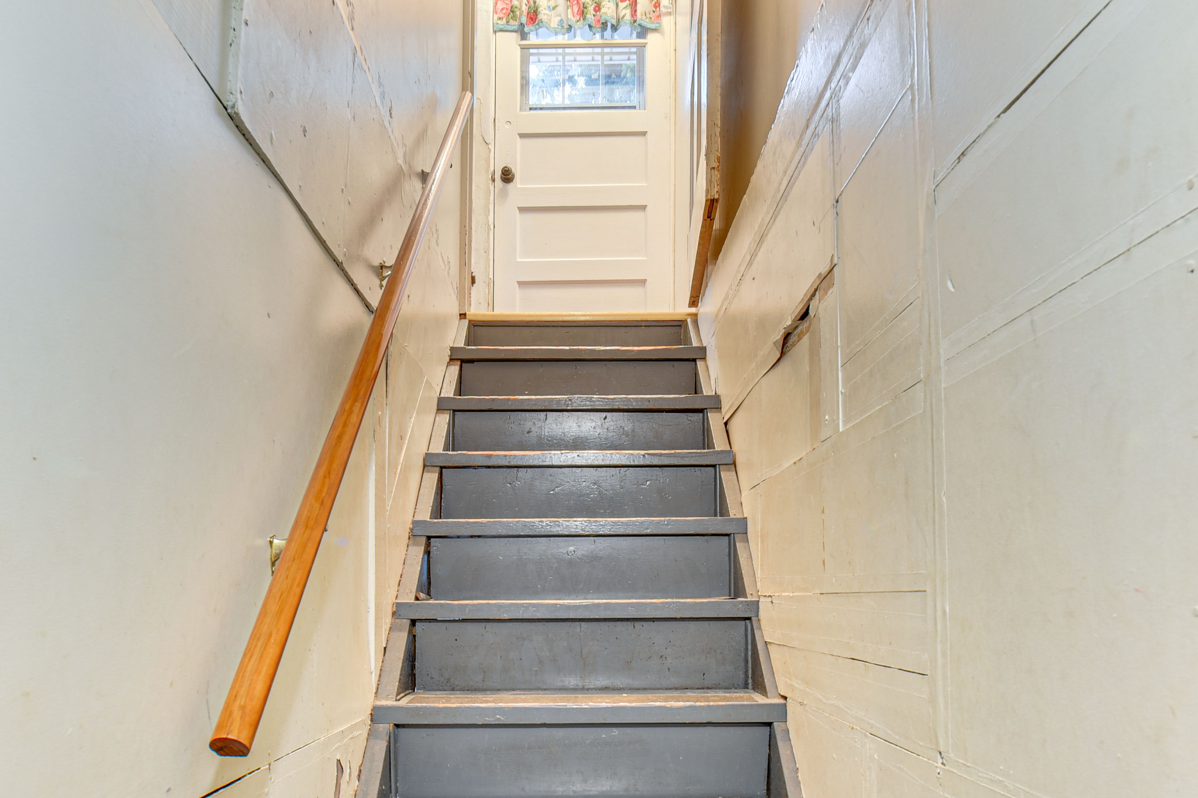 Stairs to Lower Level