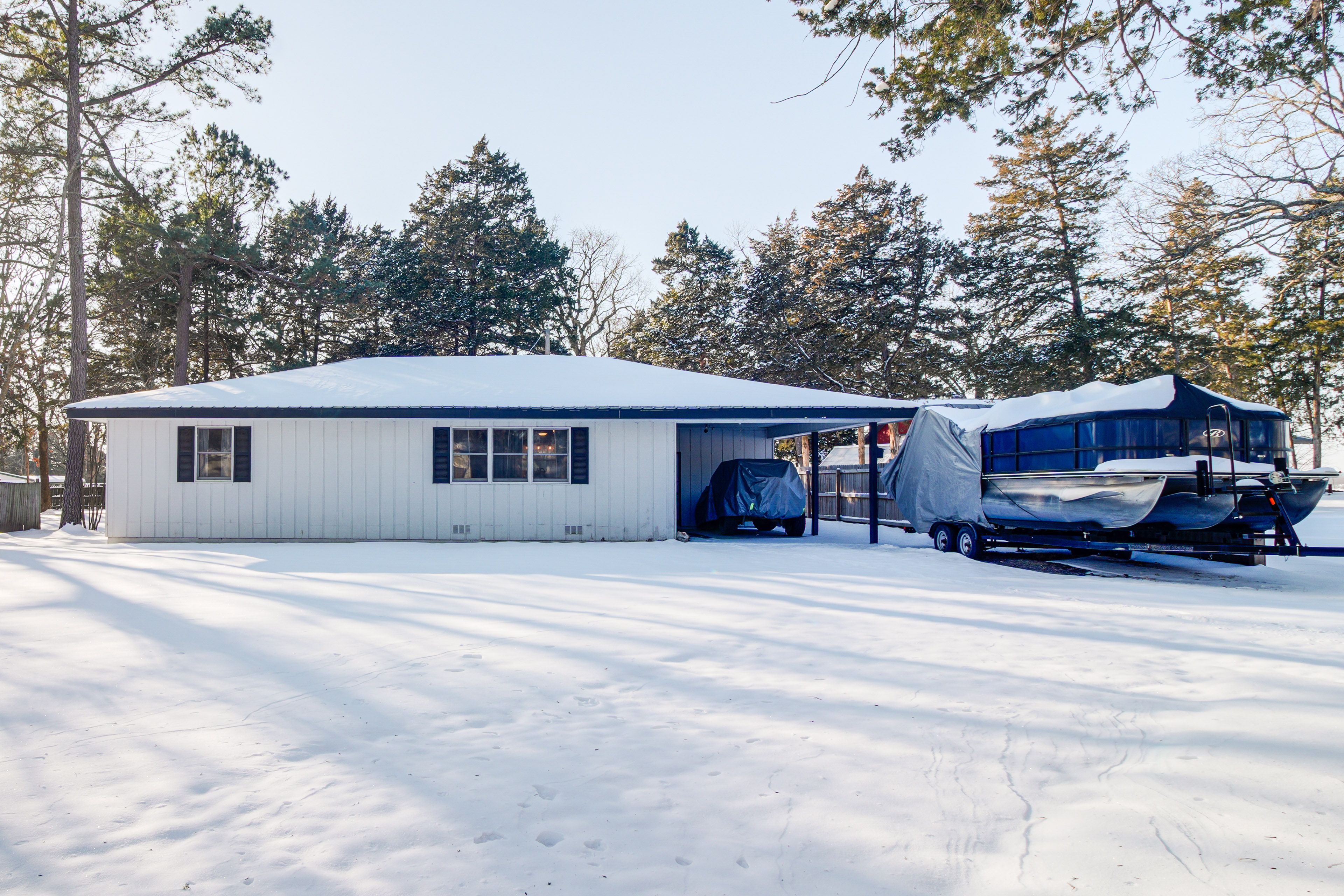 Parking | Driveway (4 Vehicles)