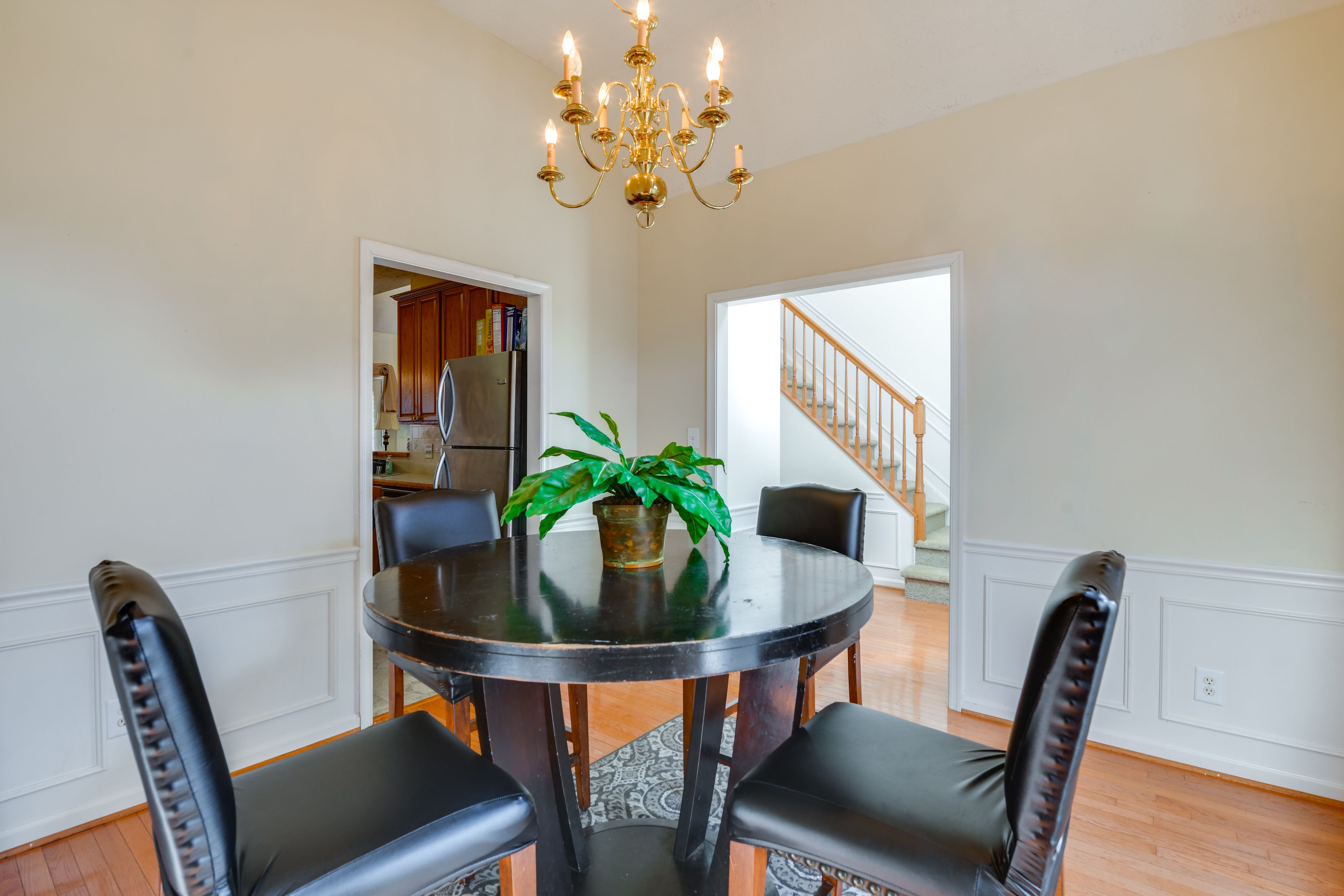 Additional Dining Area | 1st Floor