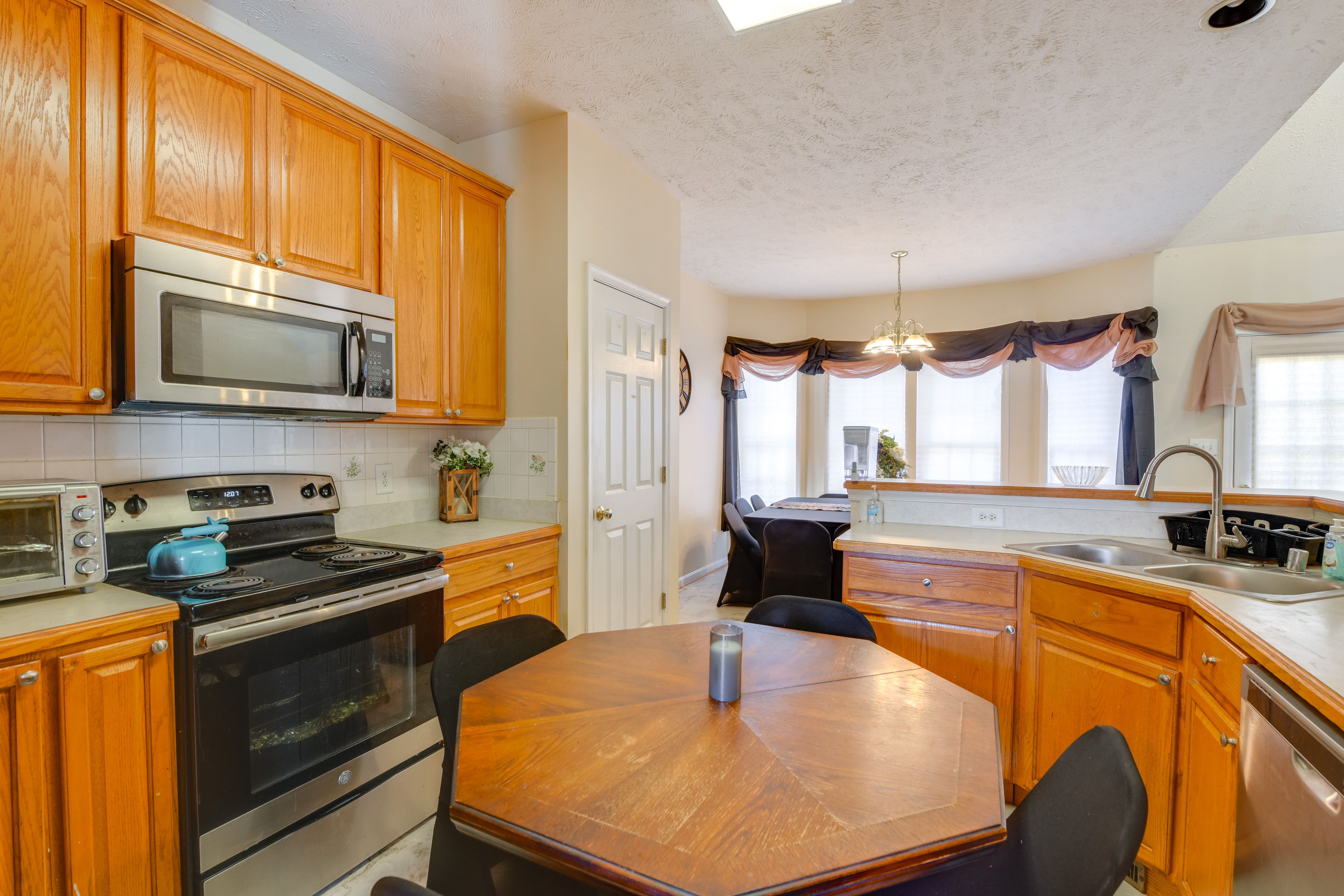 Kitchen | 1st Floor | Dishwasher