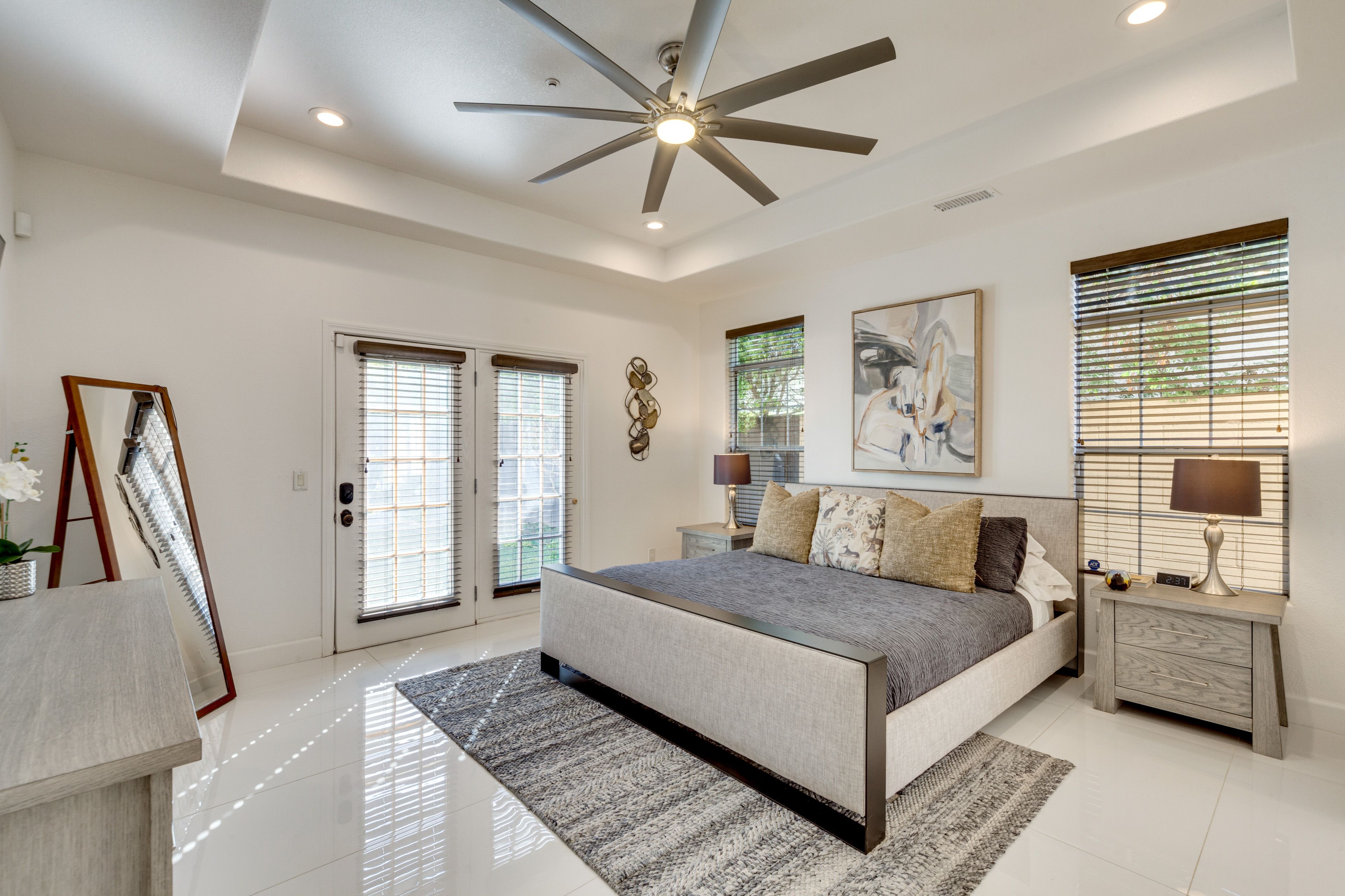 Bedroom 1 | King Bed | Smart TV