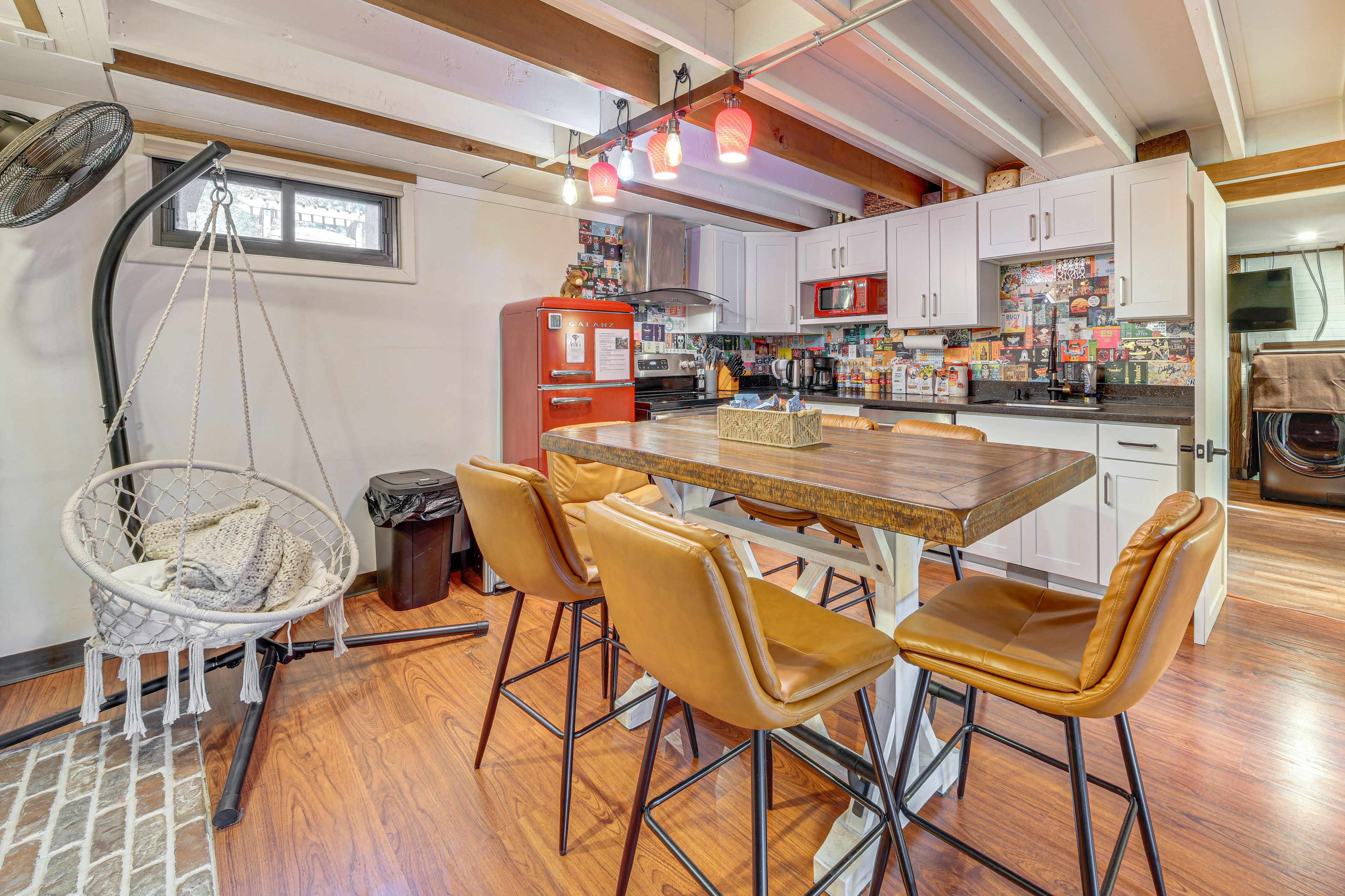 Kitchen | Trash Bags/Paper Towels