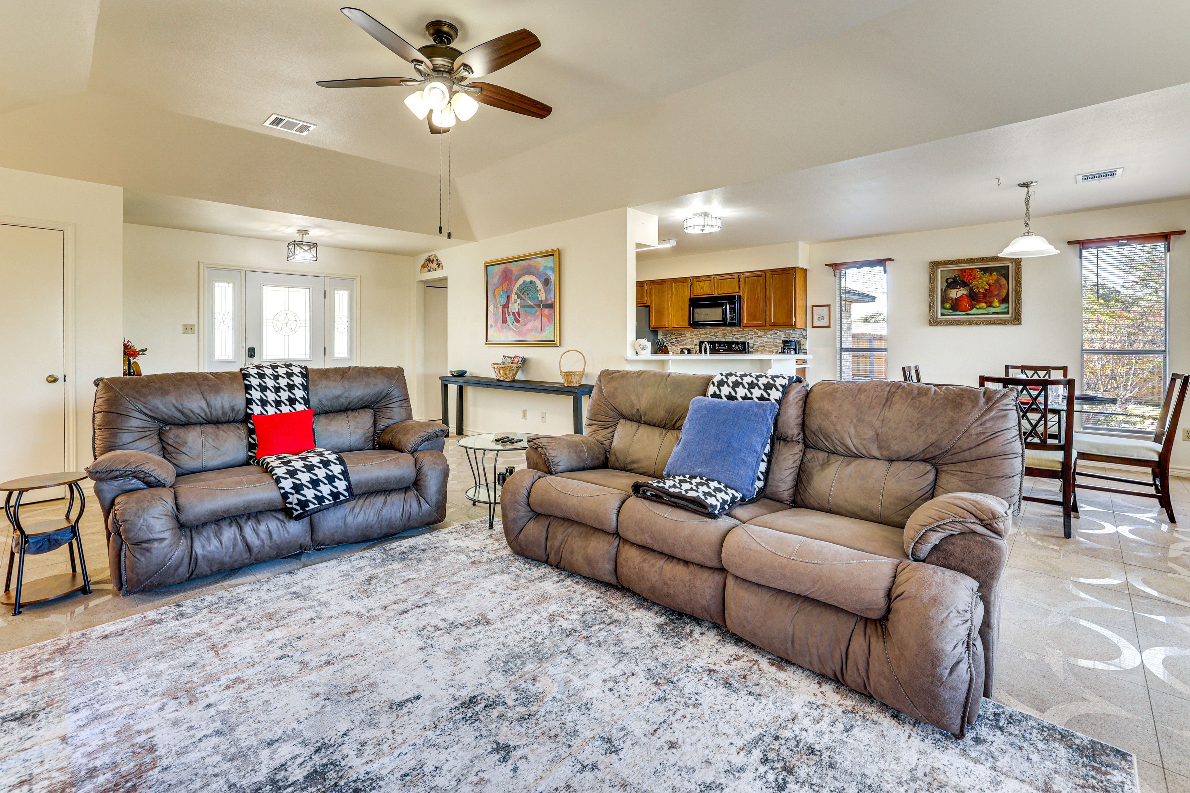 Living Room | Electric Fireplace | Smart TV