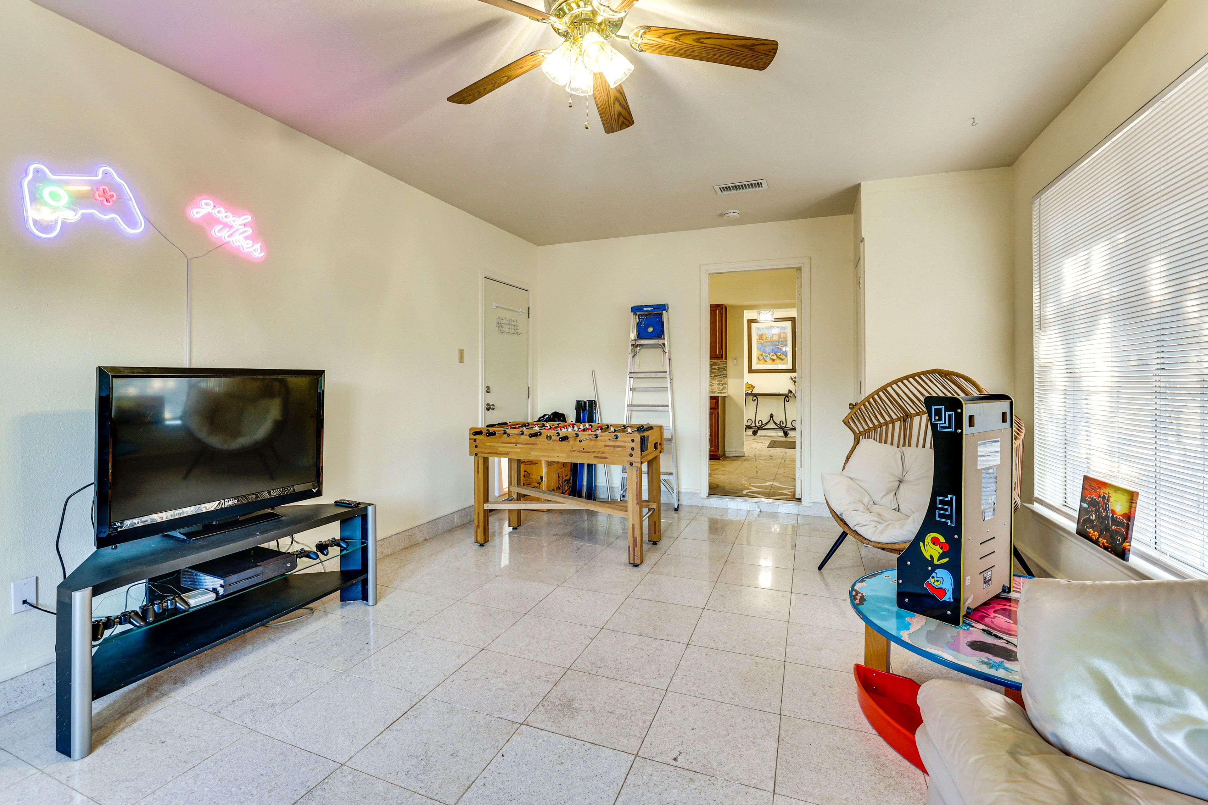 Game Room | Mini Arcade Machine | Foosball Table | Smart TV