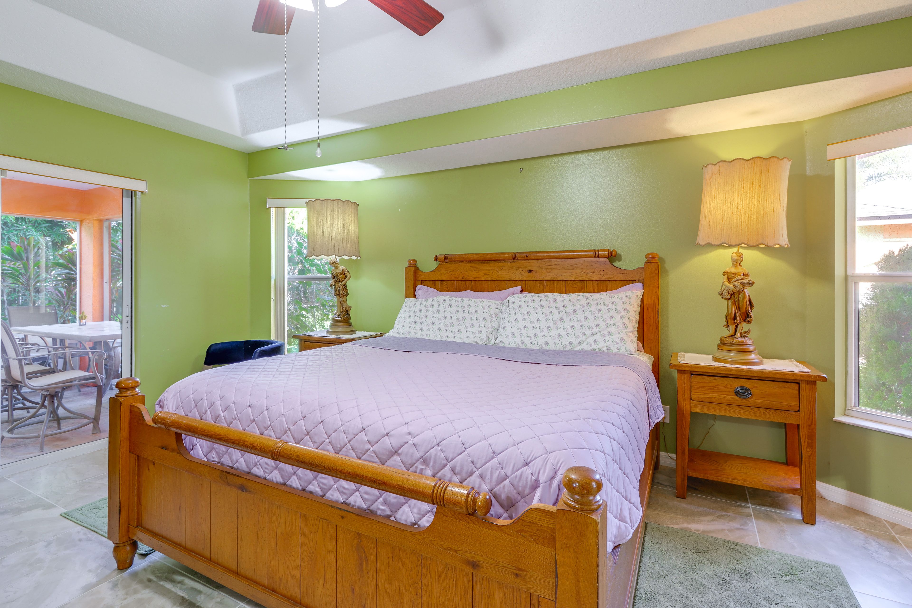 Bedroom 1 | King Bed | En-Suite Bathroom