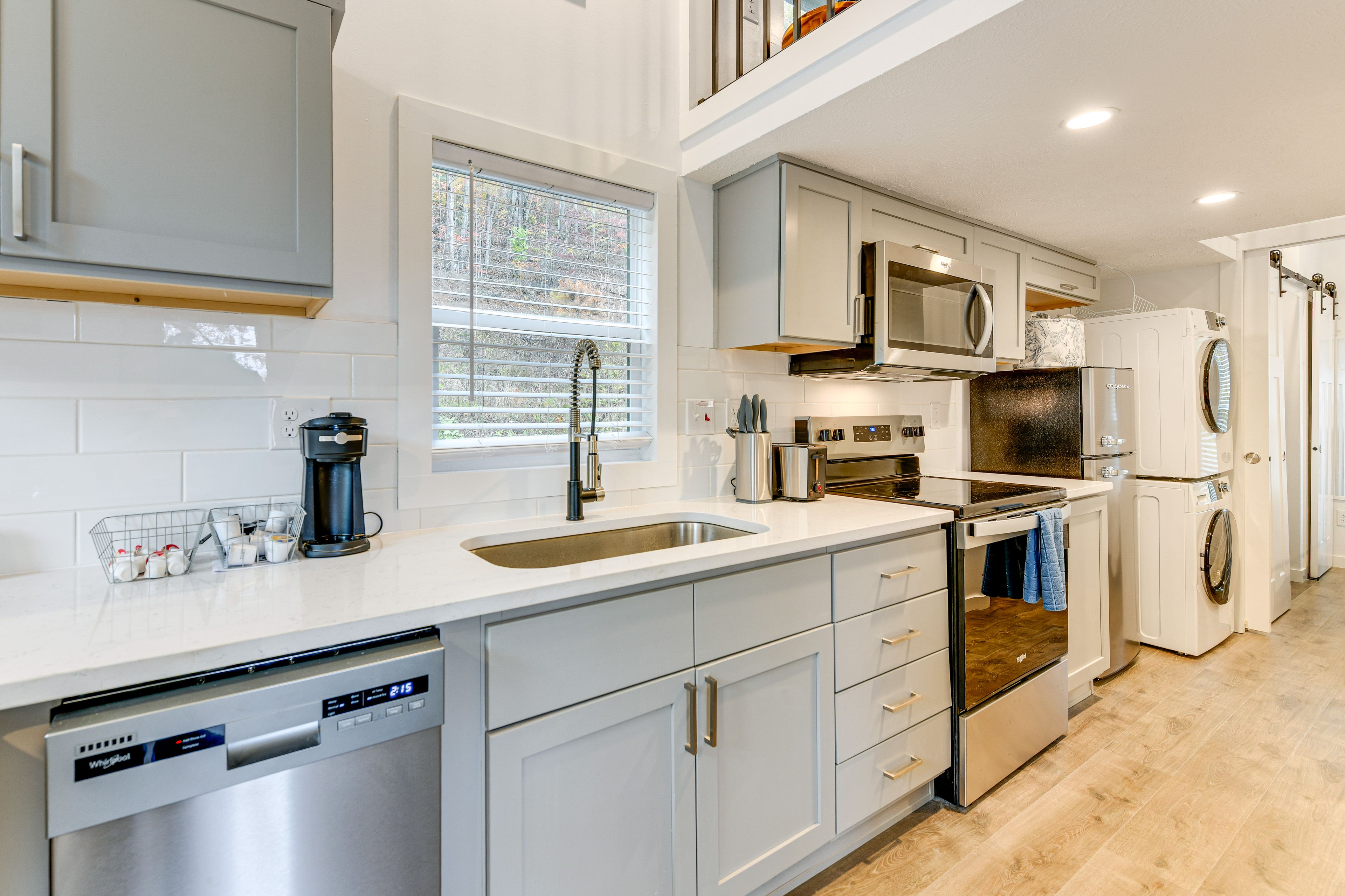 Kitchen | Breakfast Bar | Pod Coffee Maker | 1st Floor