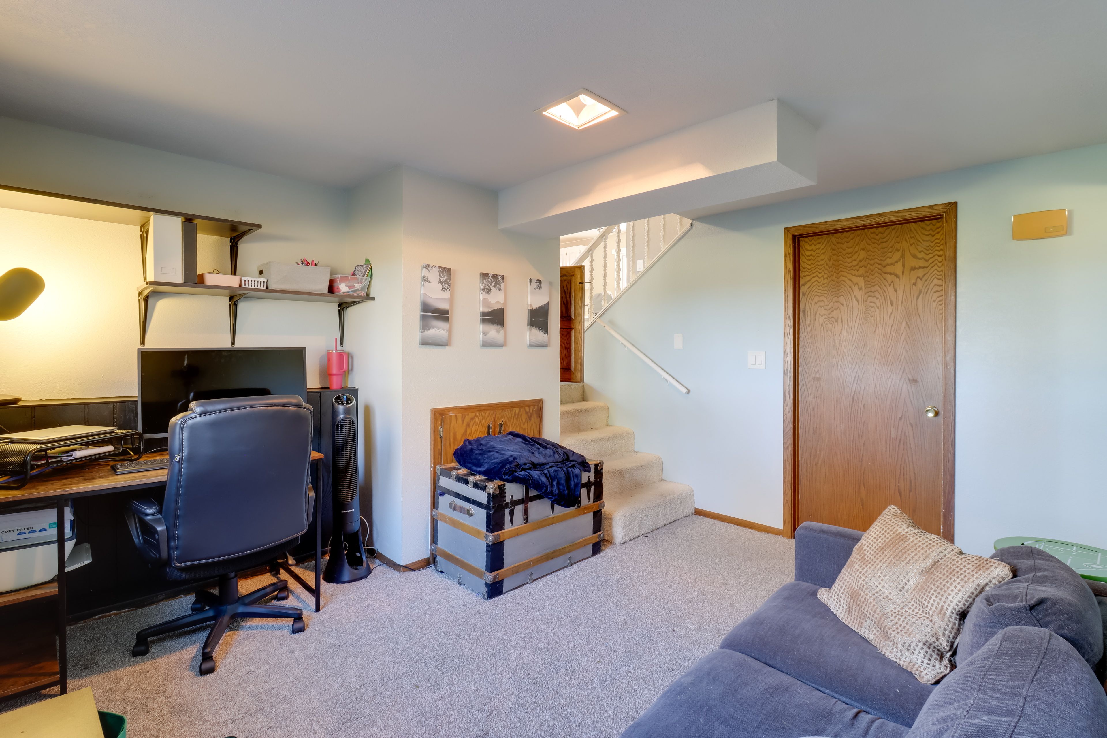 Lounge Area | Lower Level