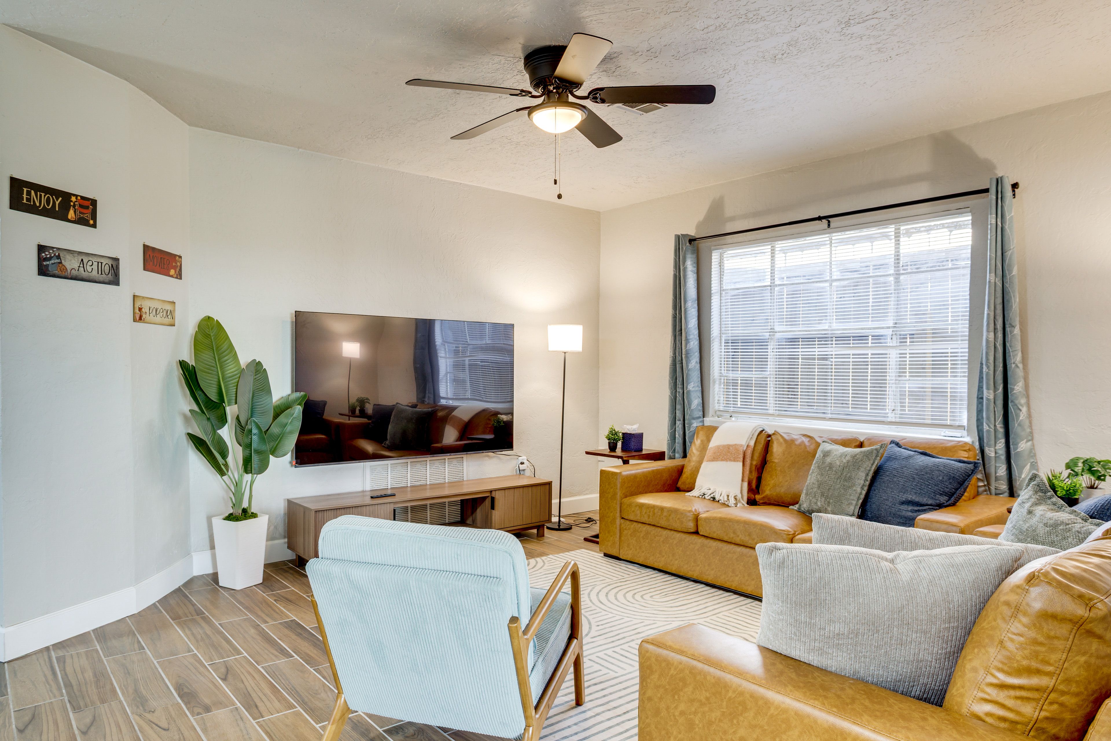 Lawton Vacation Rental | 3BR | 2BA | 1,300 Sq Ft | 1 Step Required