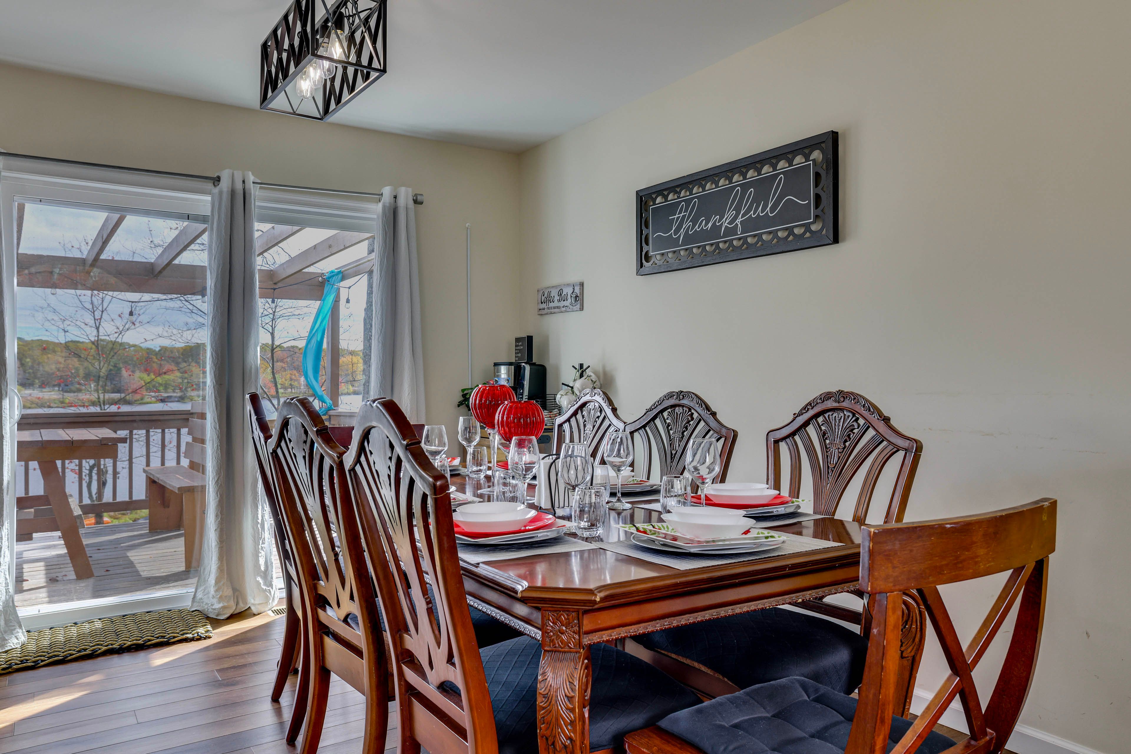 Dining Area | Dishware & Flatware | Main Level