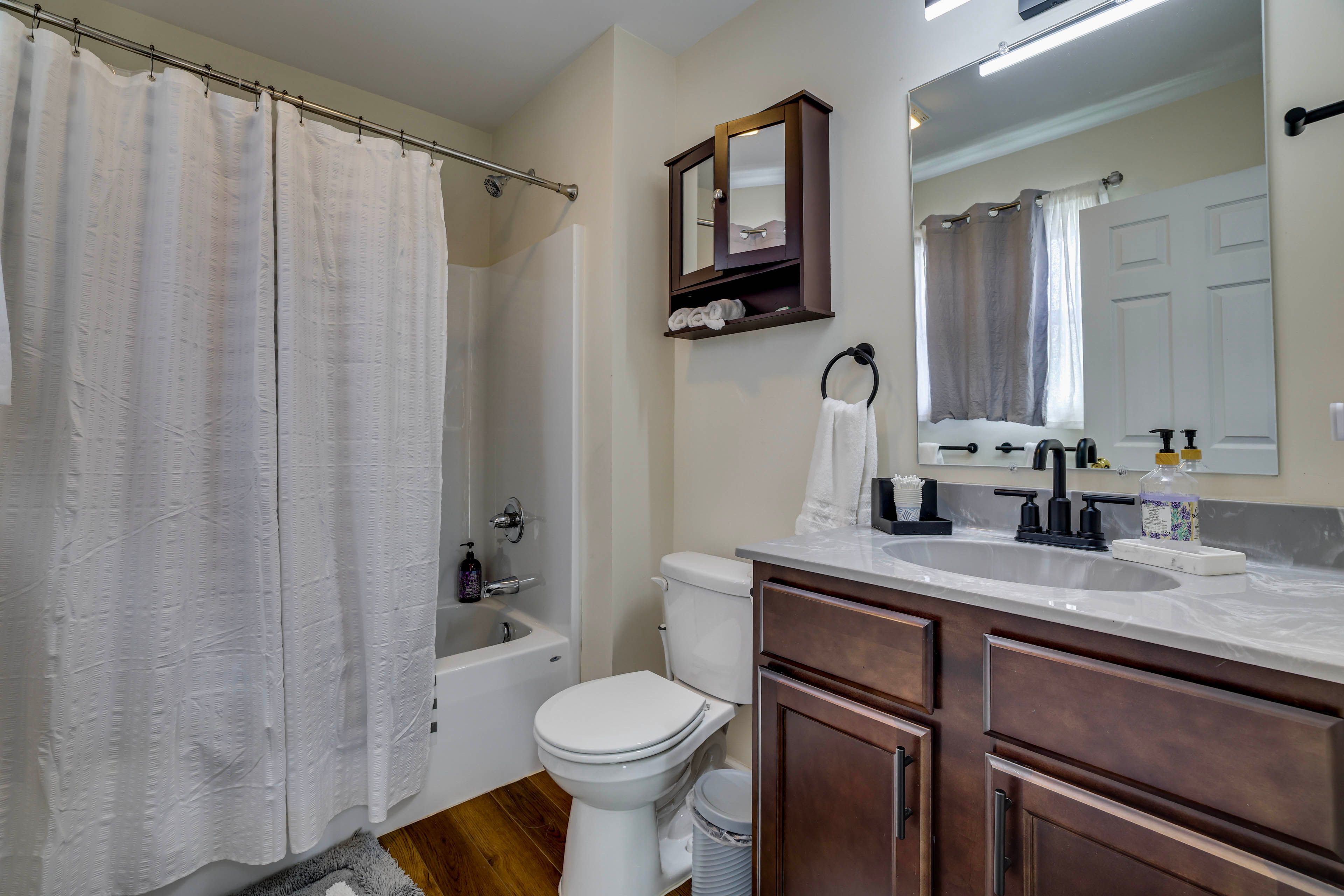 Full Bath | Towels | Hair Dryer | Main Level