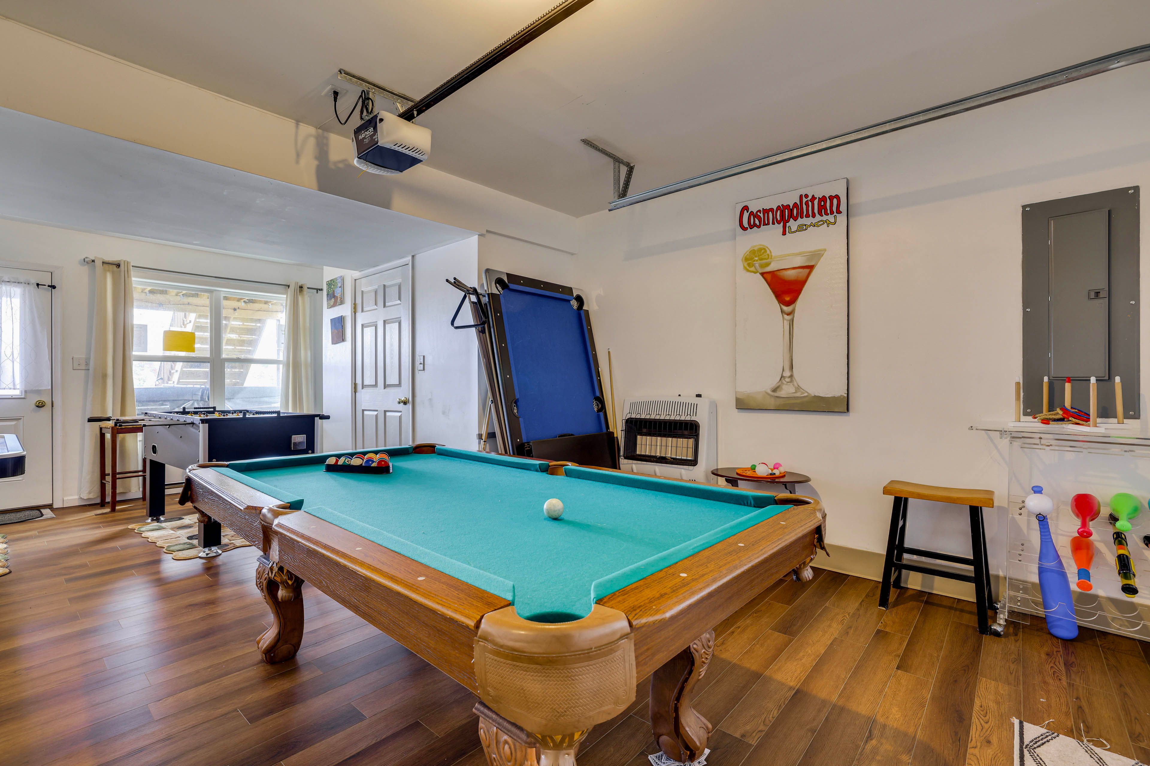 Game Room | Lower Level | Board Games | Movie Projector