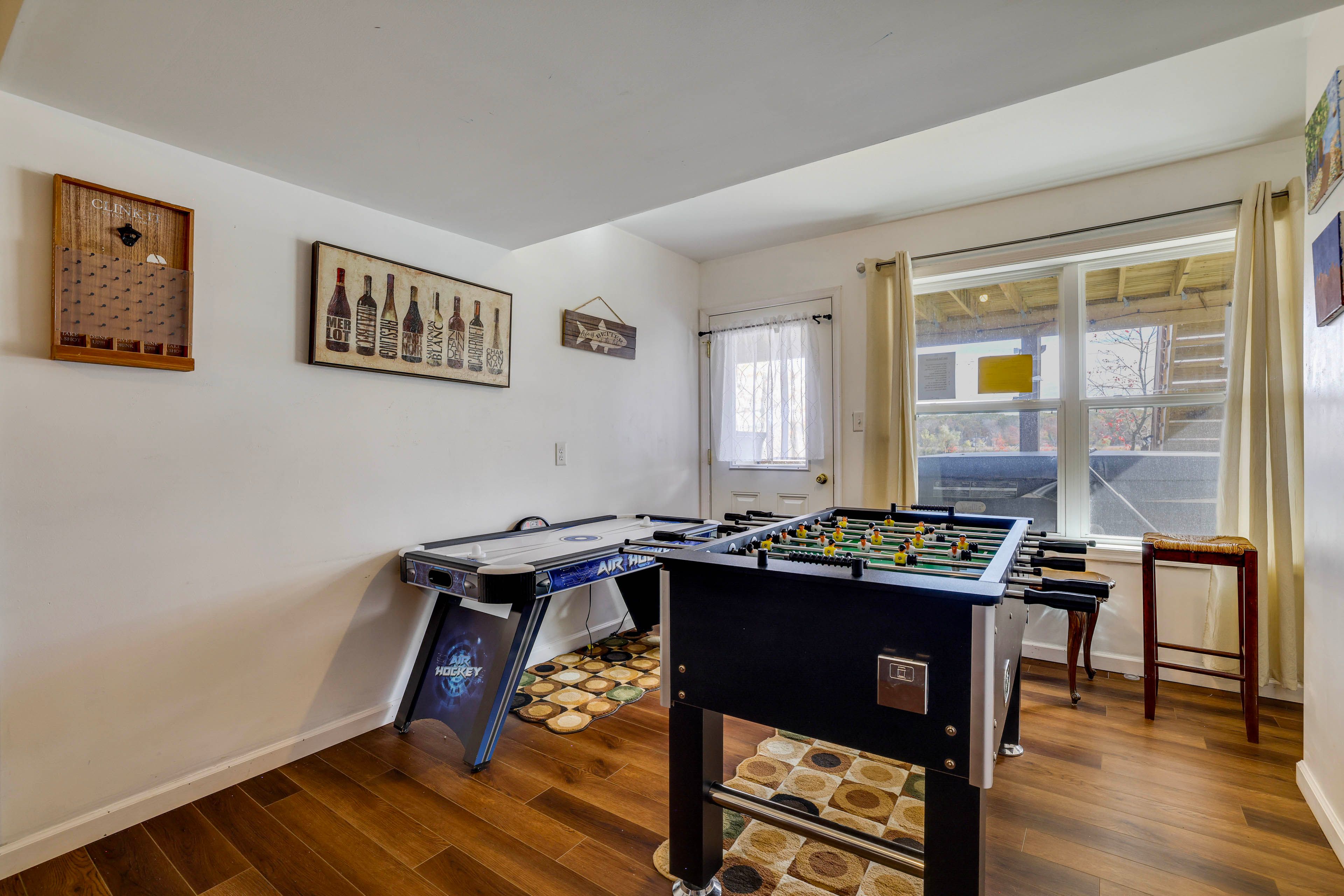 Game Room | Lower Level