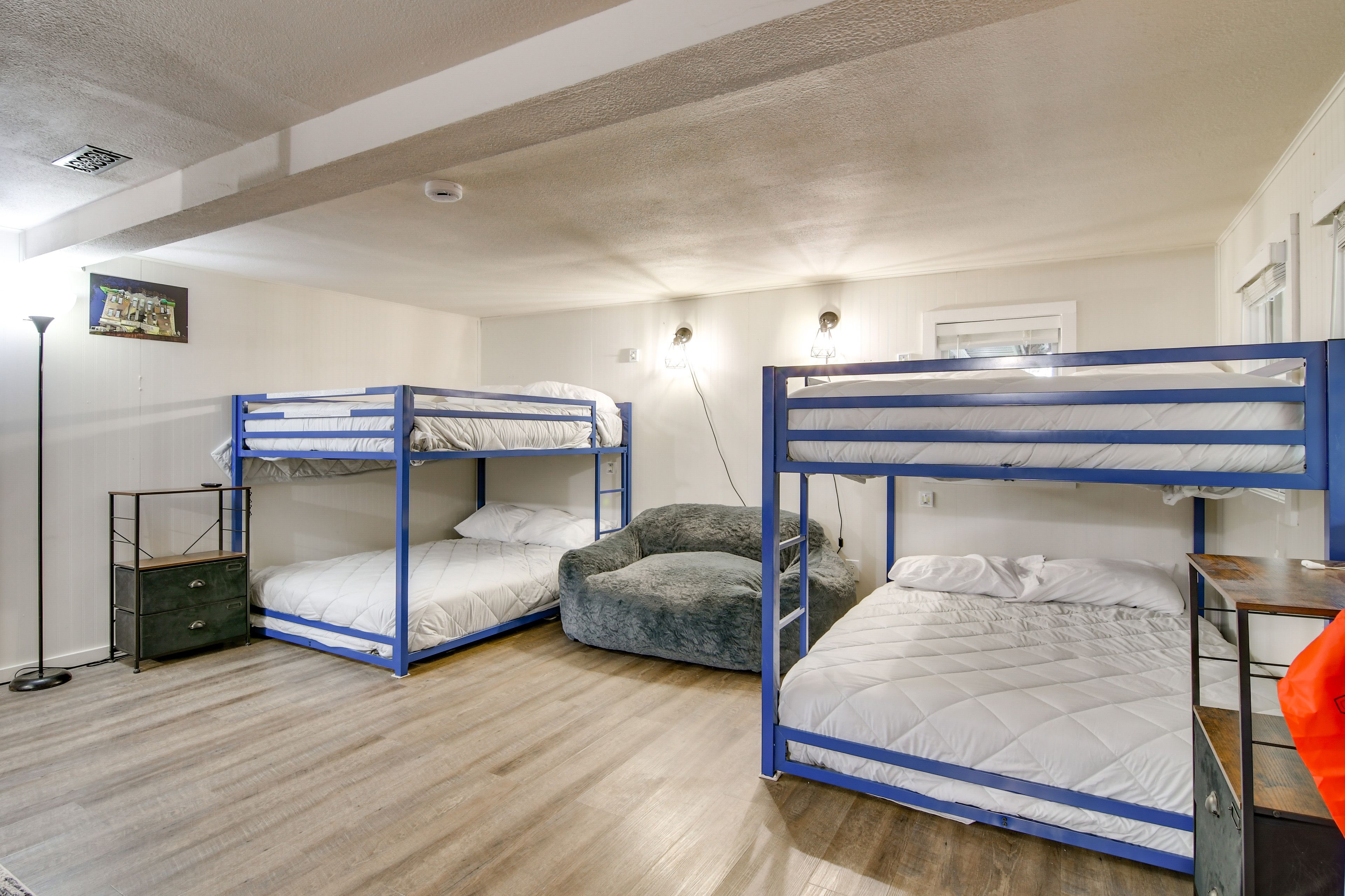 Basement | 2 Full Bunk Beds | Basement Floor | Smart TV