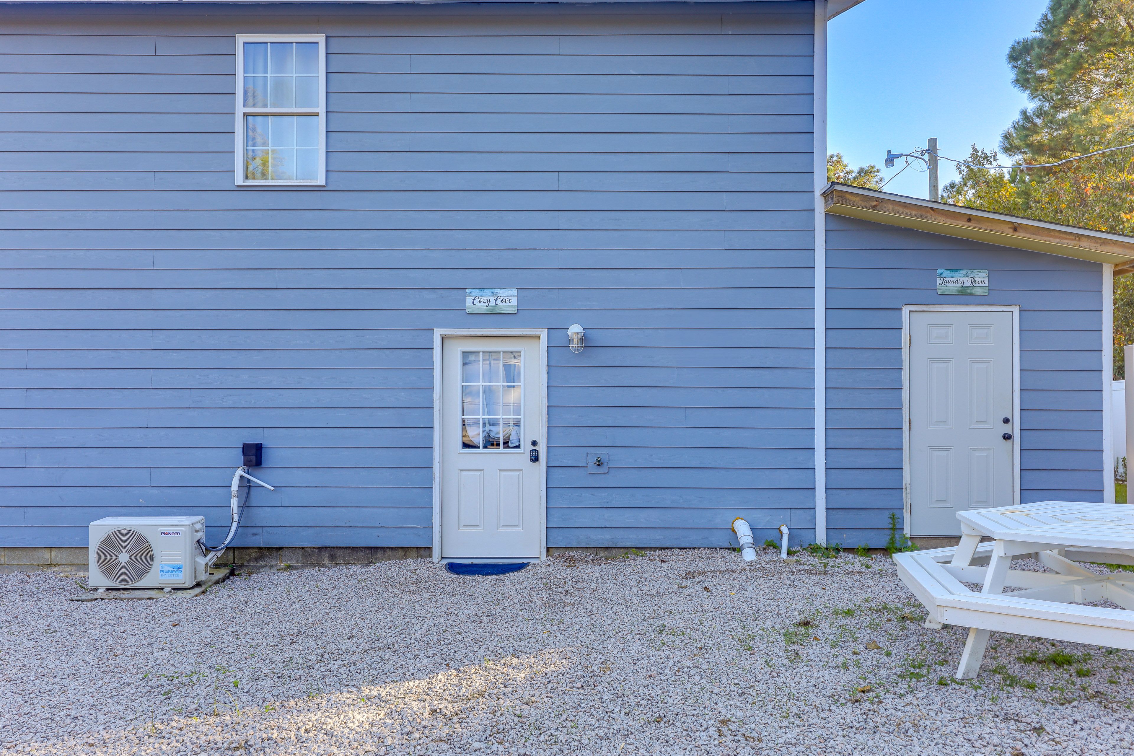 Parking | Driveway (2 Vehicles)