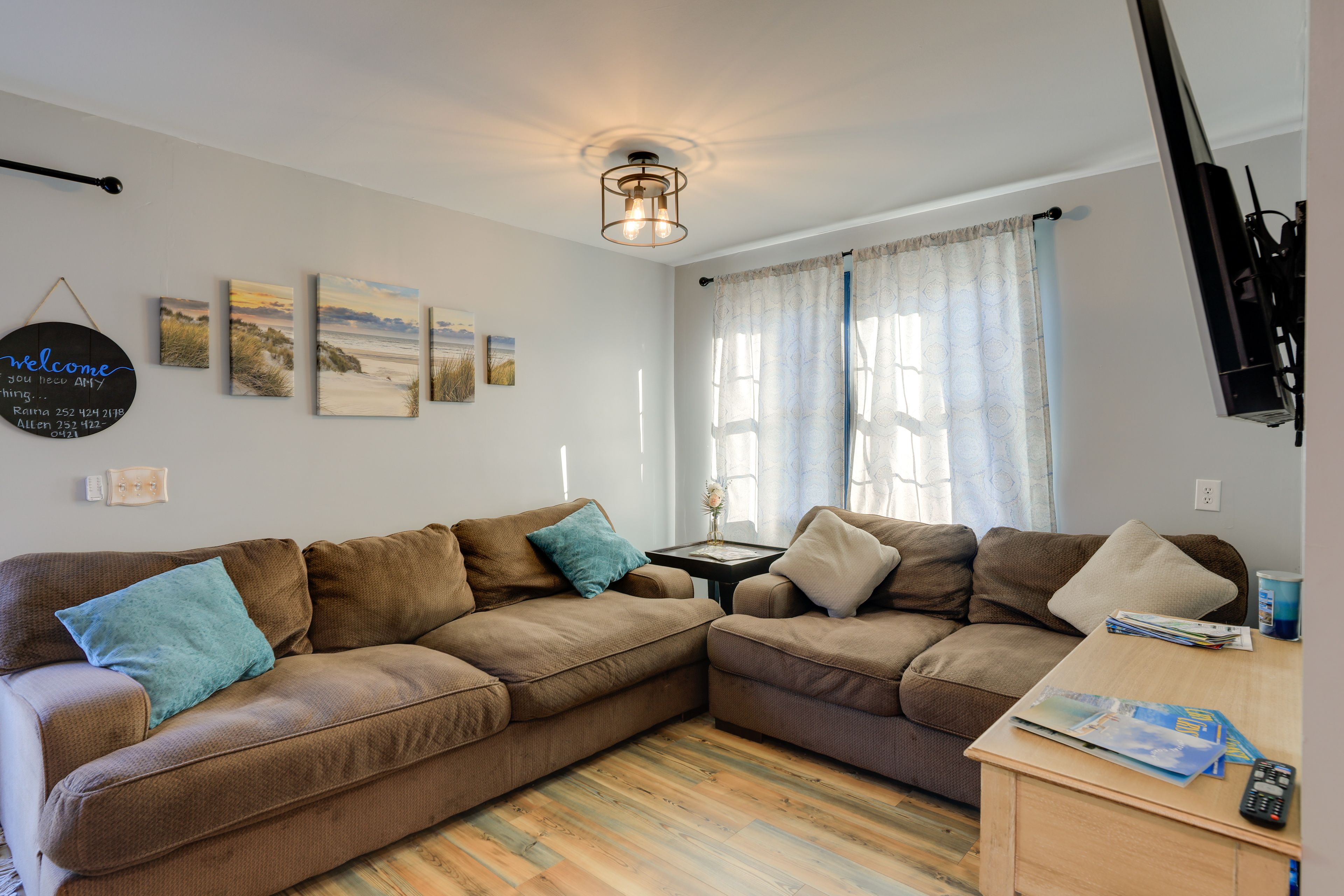 Living Room | Board Games | Smart TV | Full Sleeper Sofa