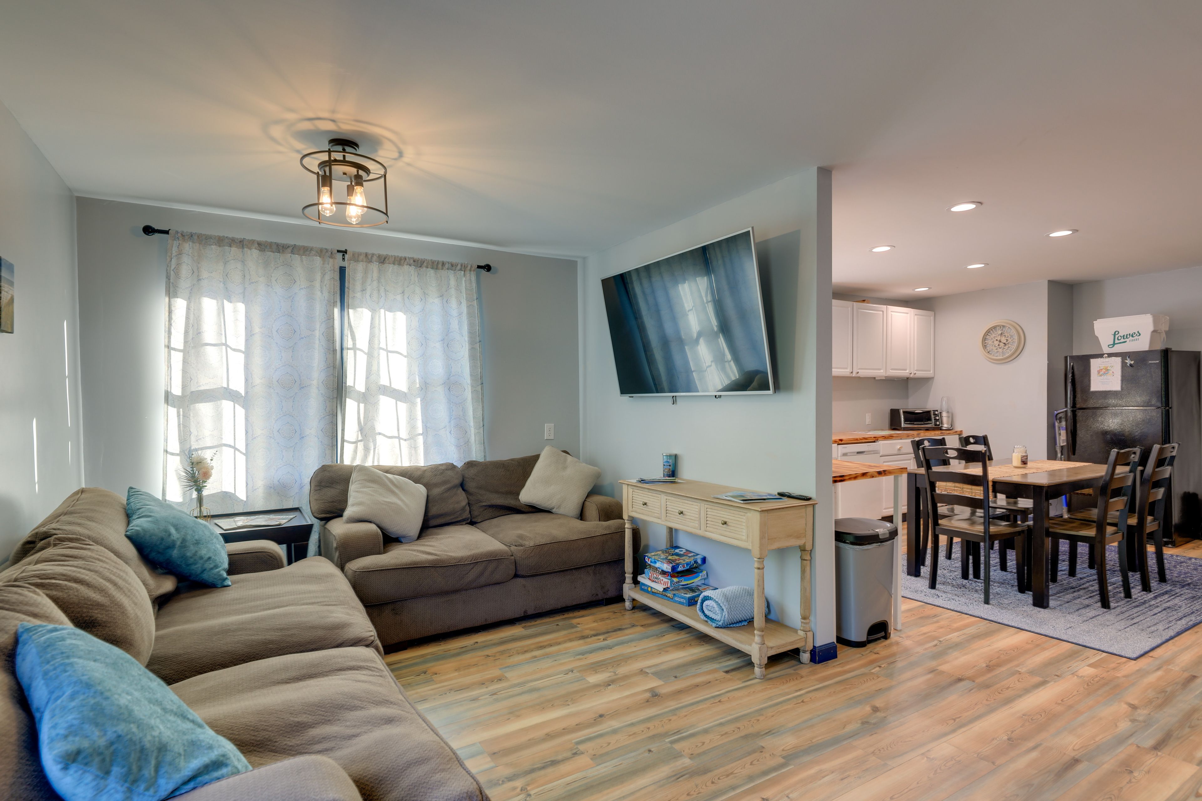 Newport Vacation Rental | 2BR | 1BA | 1,000 Sq Ft | Stairs Required